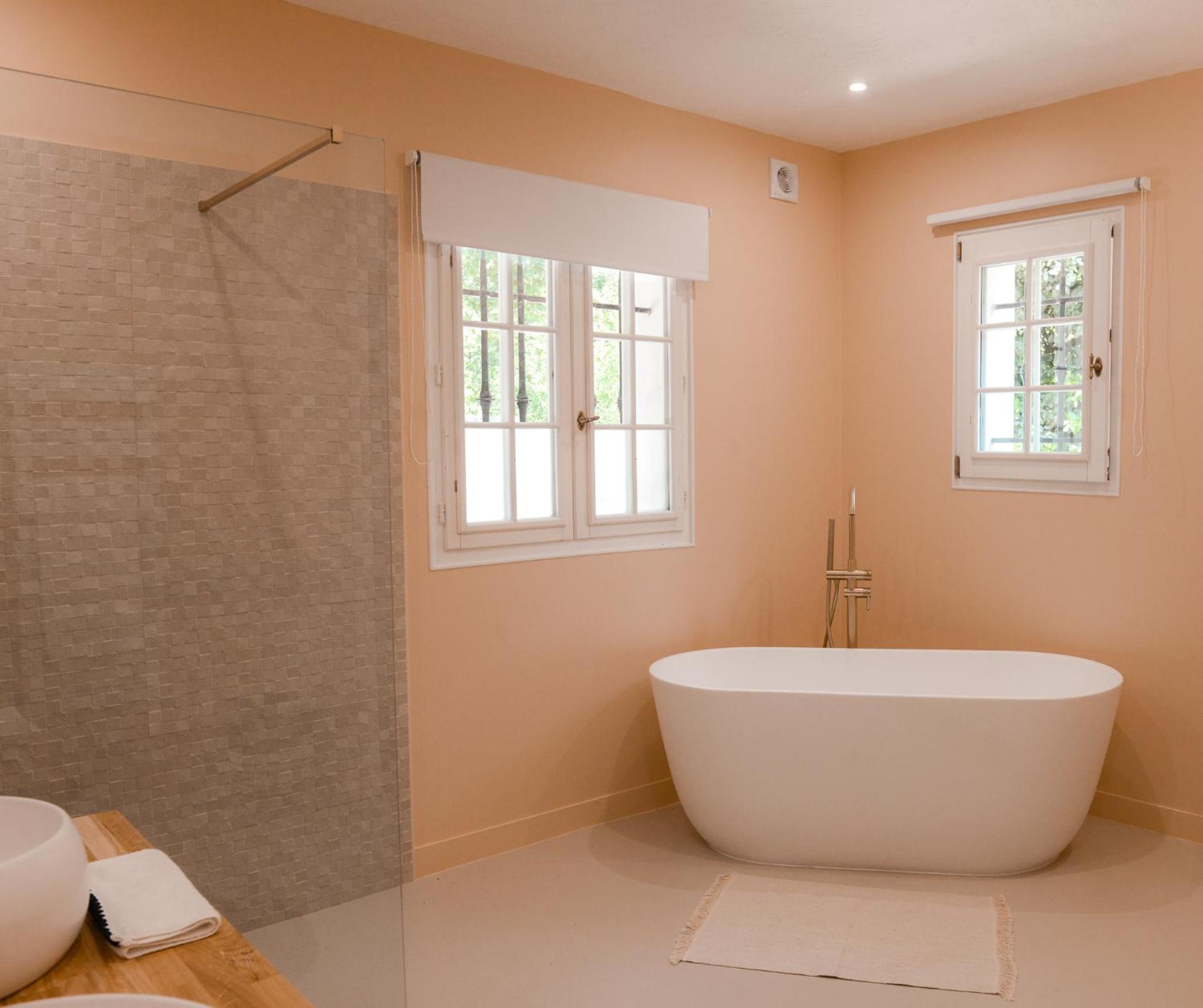 King Room with Pool View photo 1