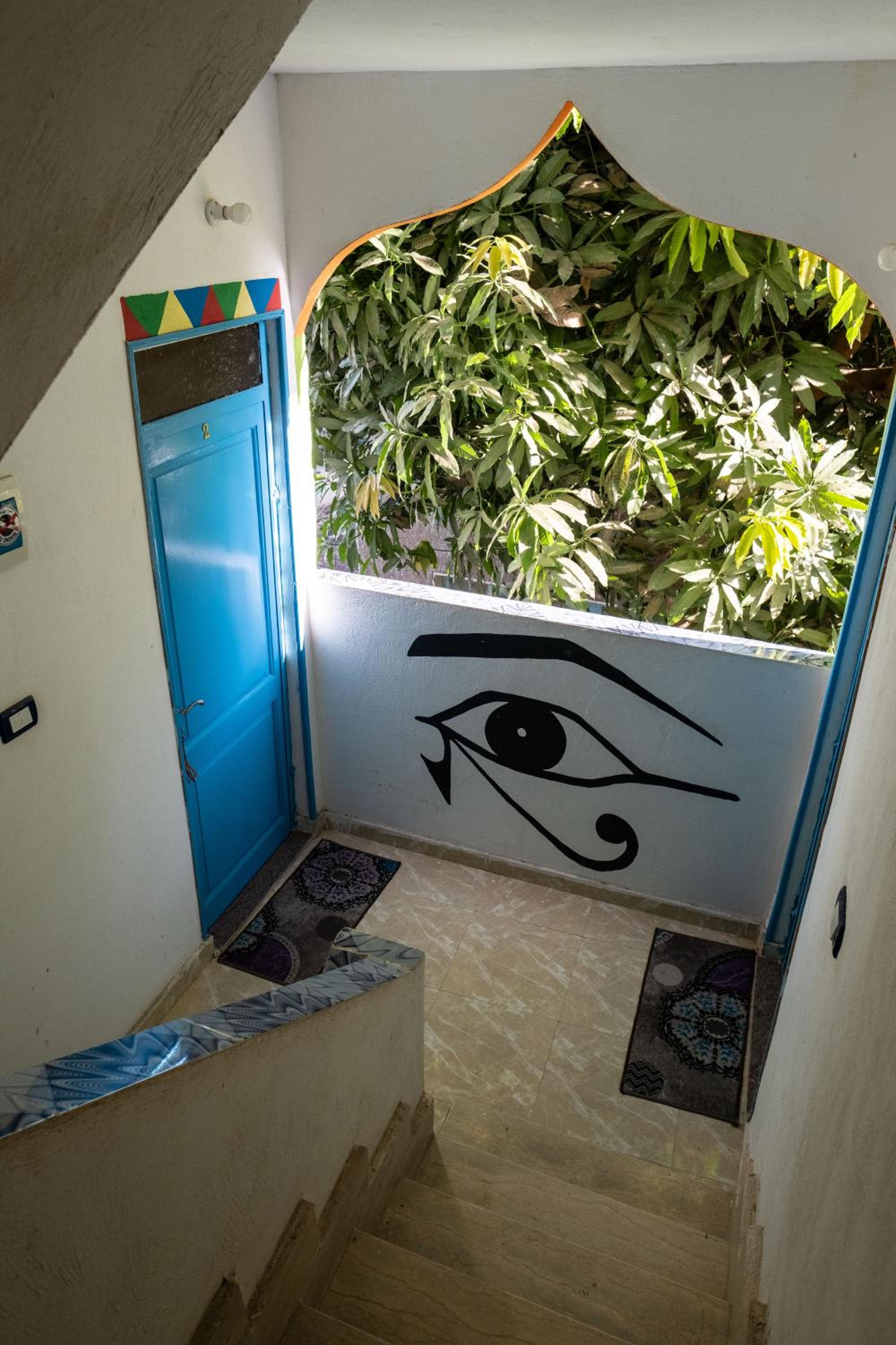 Deluxe Double Room with Side Sea View - Photo 8