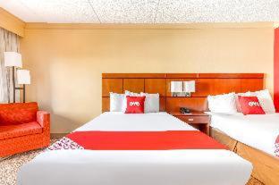 King Suite - Non-Smoking - Photo 5