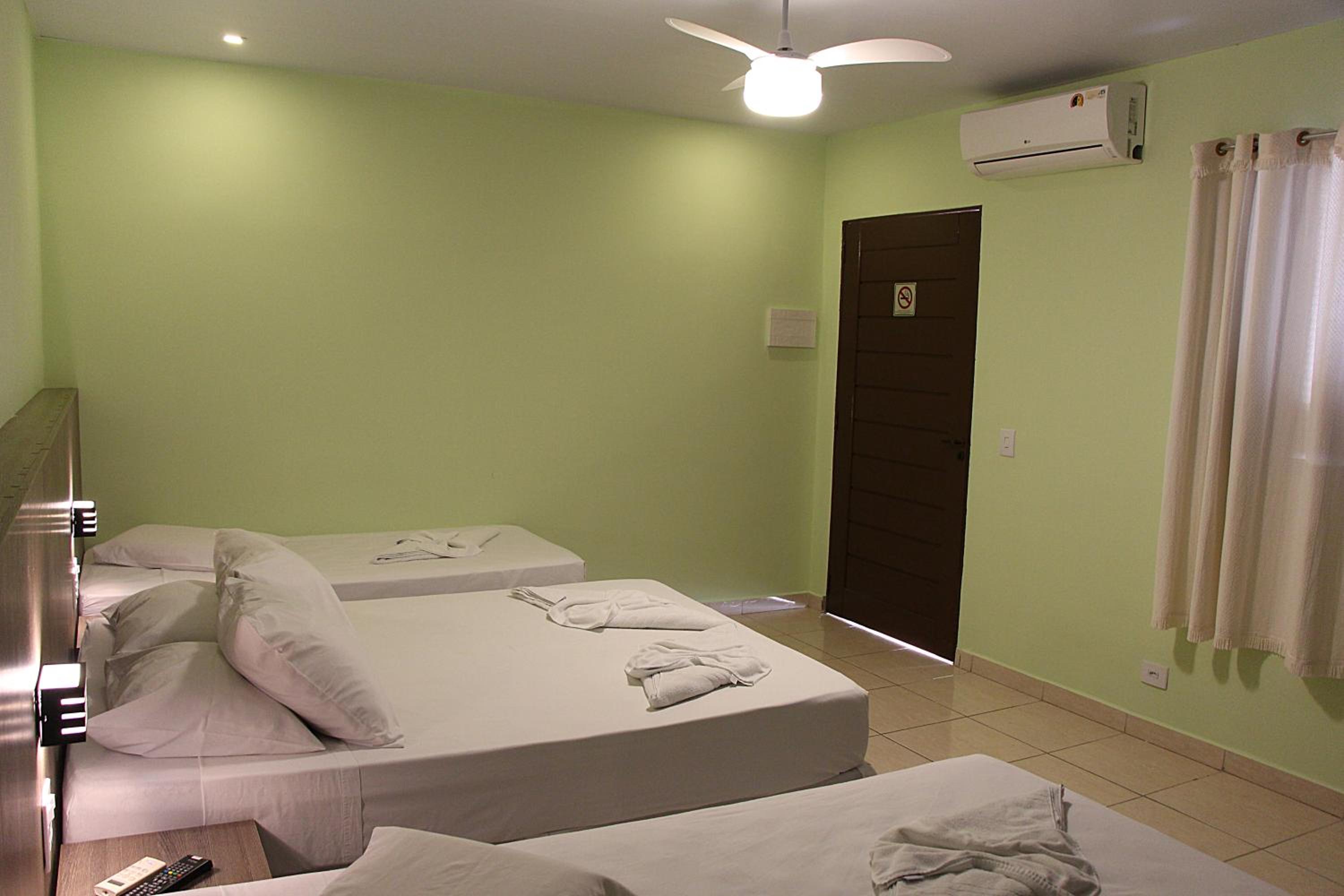 Quadruple Room - Disability Access photo 1