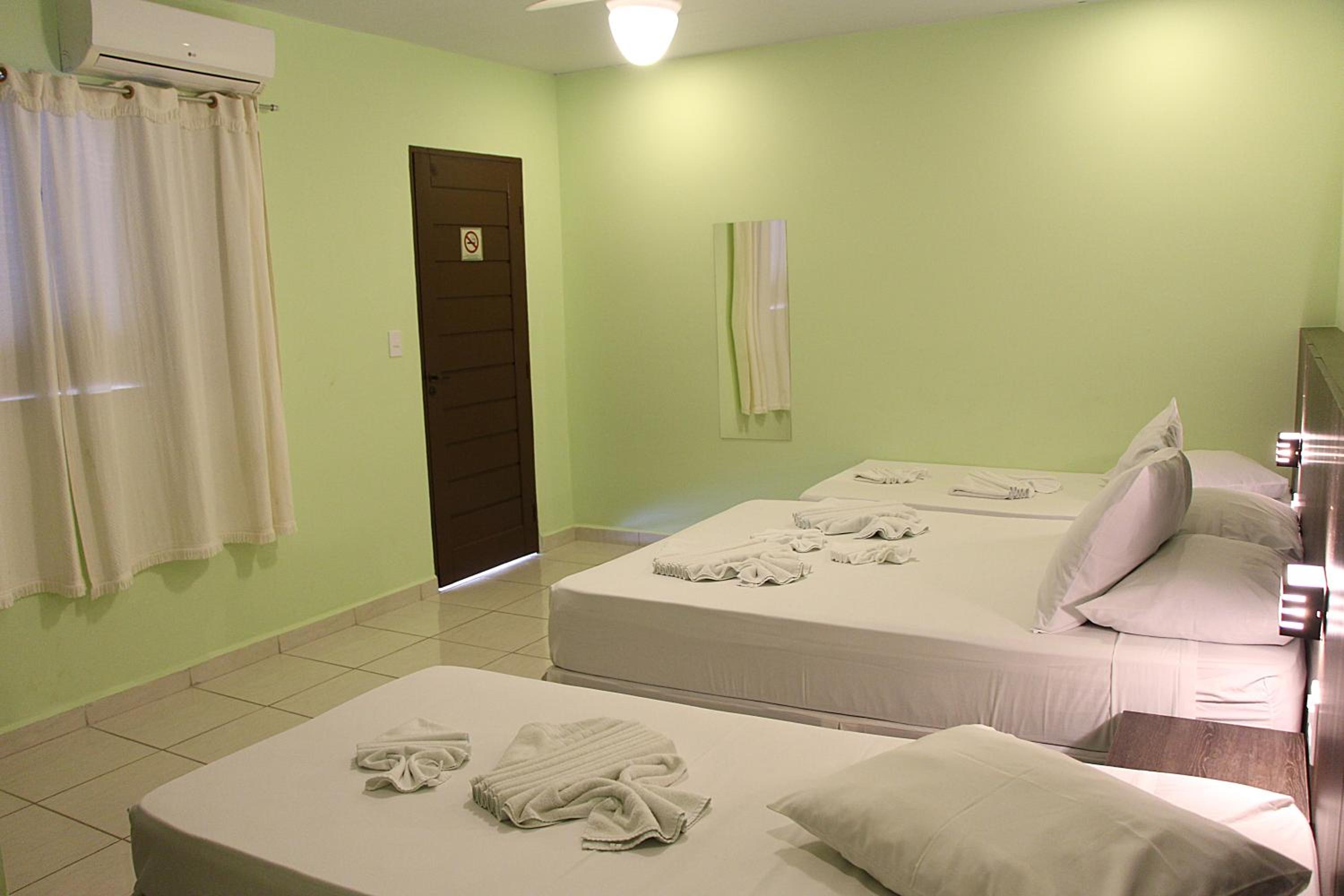 Quadruple Room - Disability Access photo 3