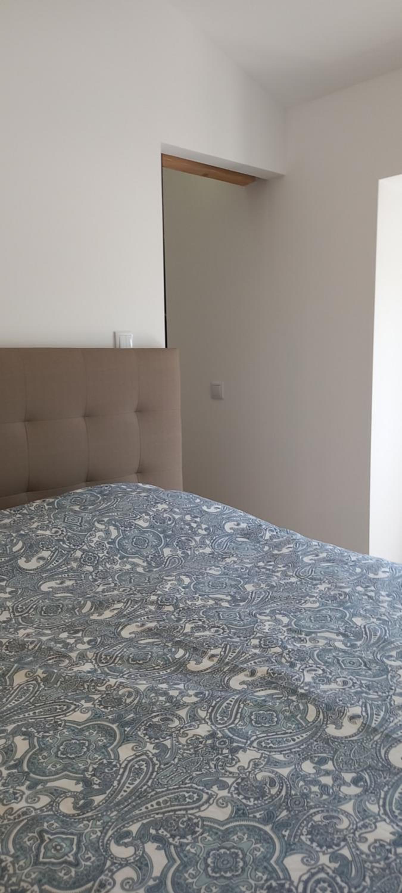 One-Bedroom Apartment - Photo 9