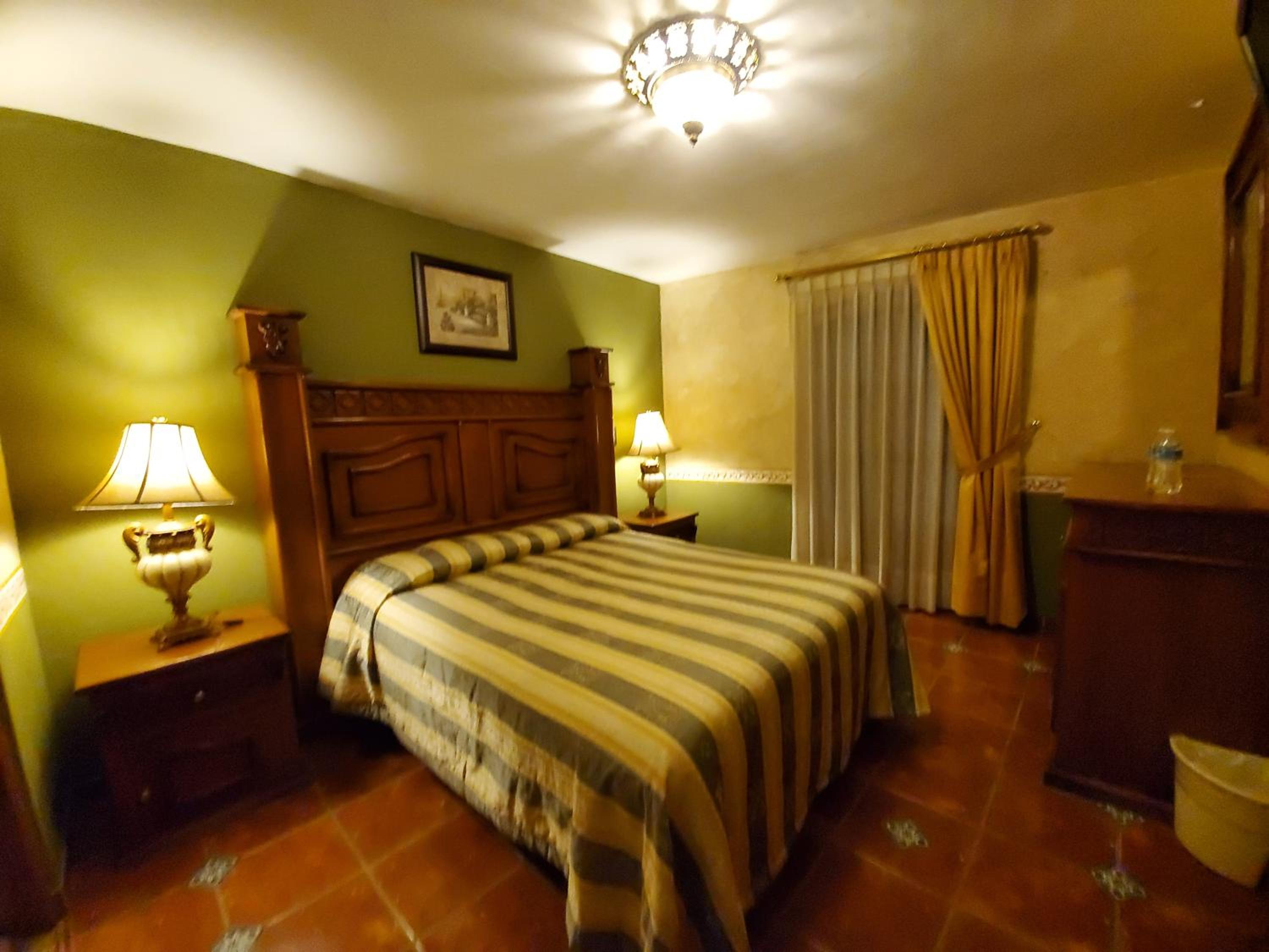 Deluxe Double Room with Balcony photo 1
