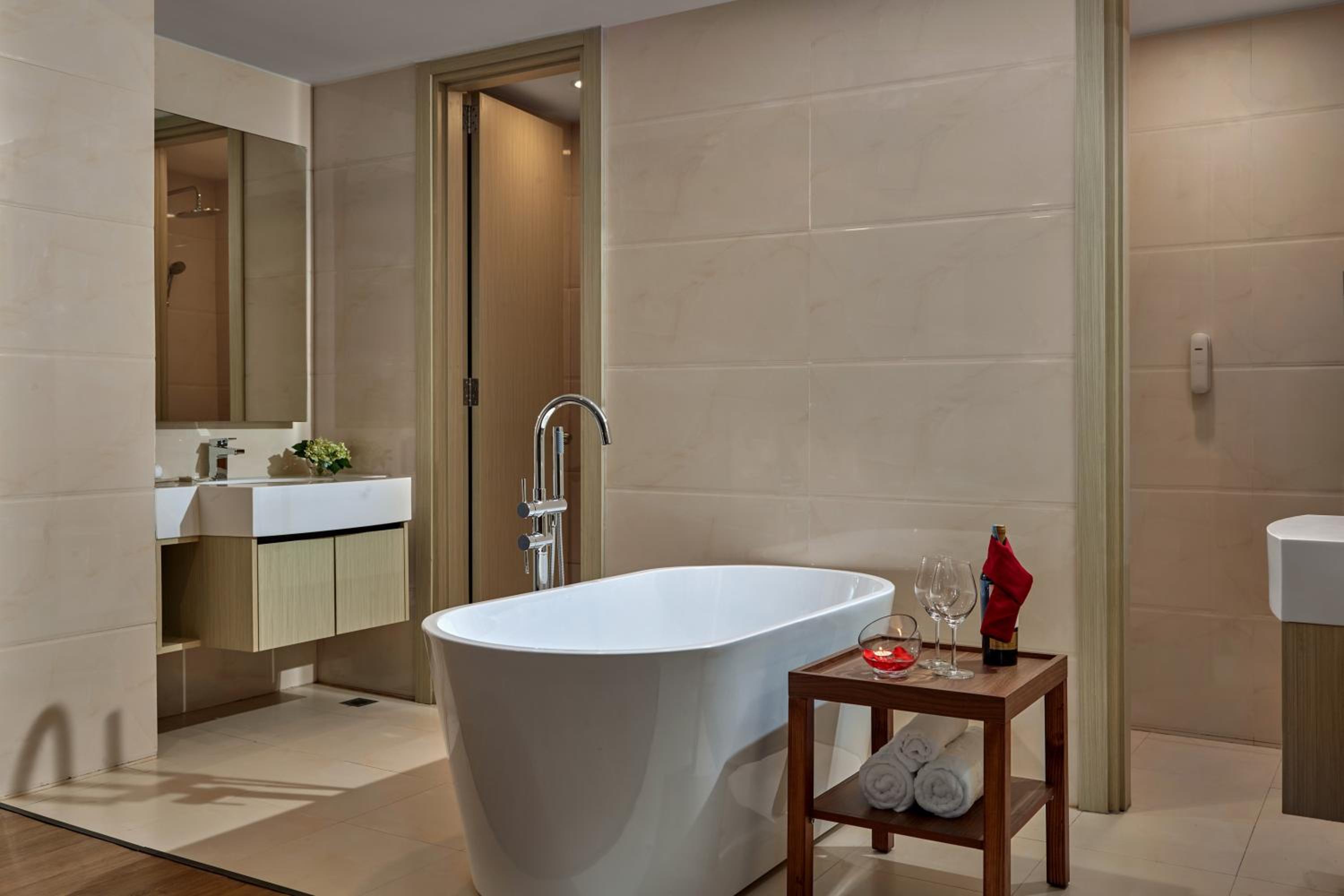 Suite with City View photo 2