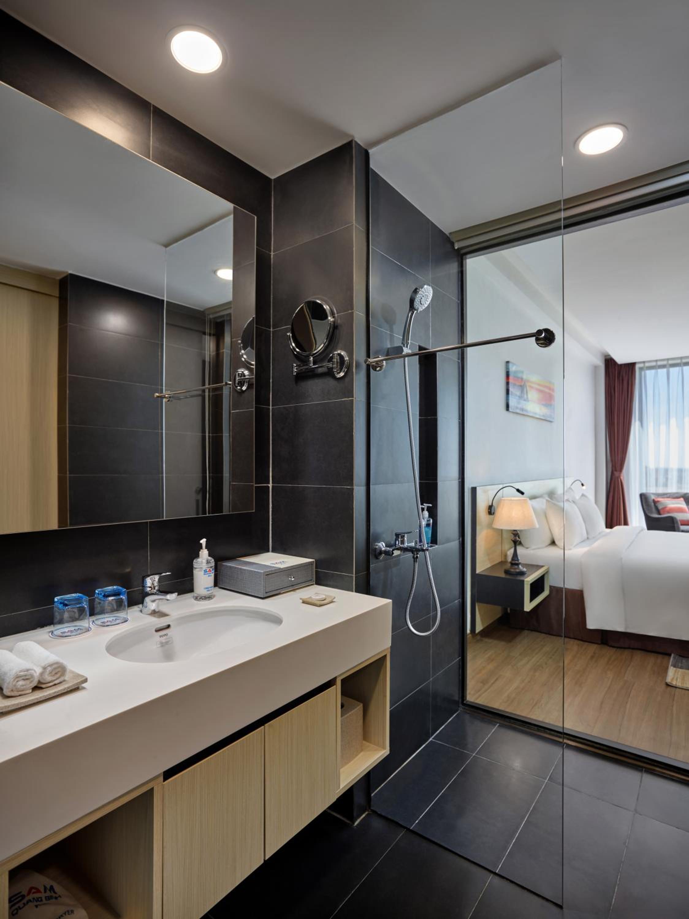 Deluxe Twin Room photo 3