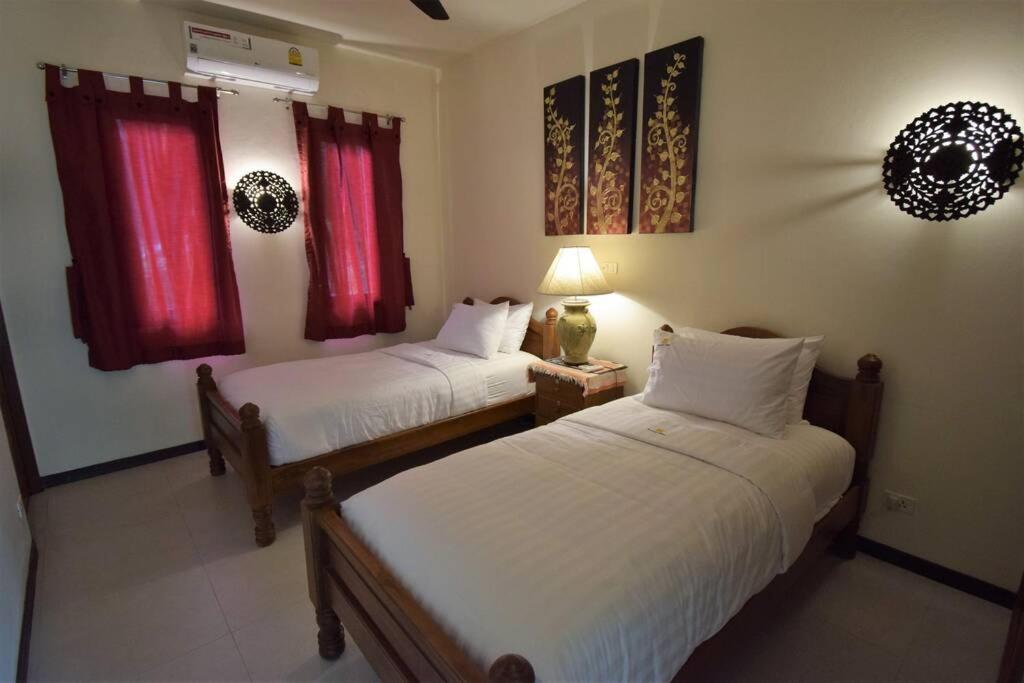 Villa photo 1