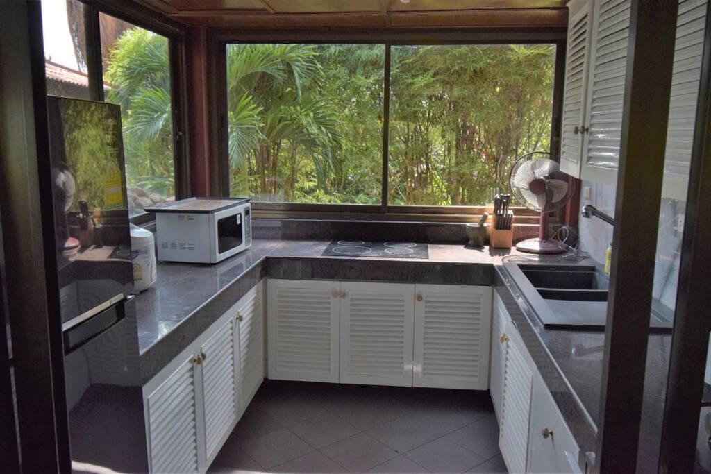 Three-Bedroom Villa photo 2