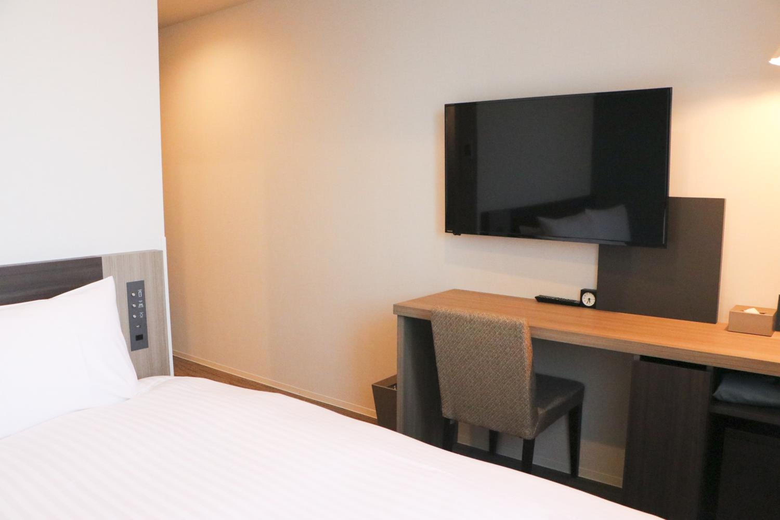 Double Room - Photo 6