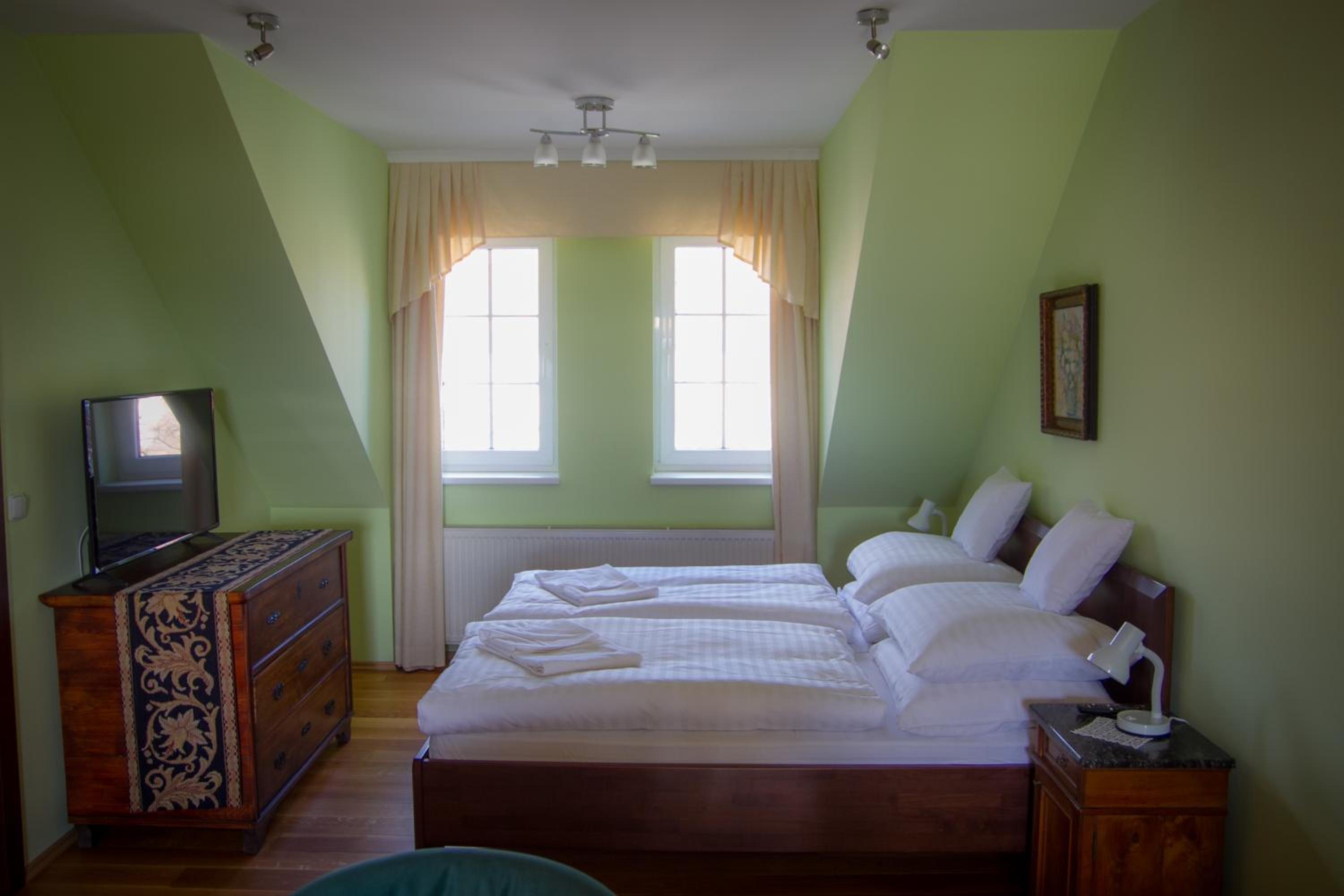 Two-Bedroom Suite photo 3