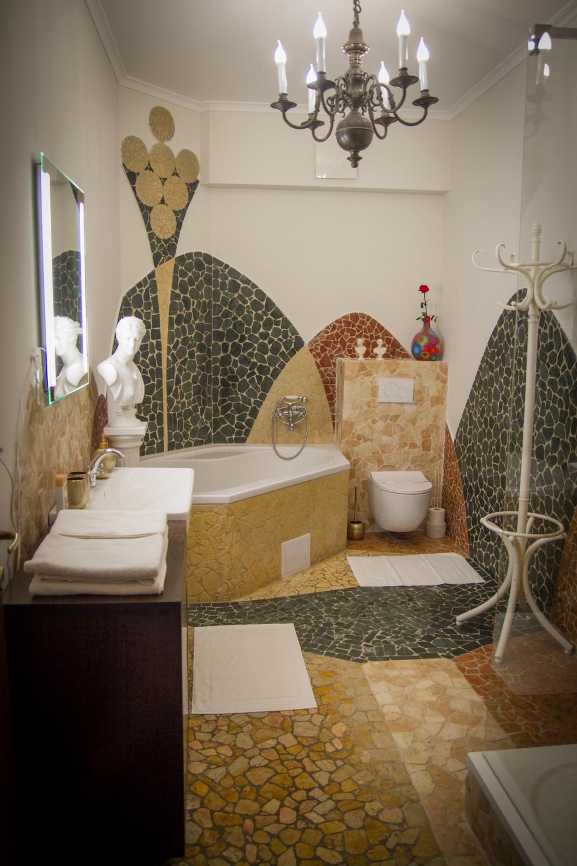 Deluxe Suite photo 2