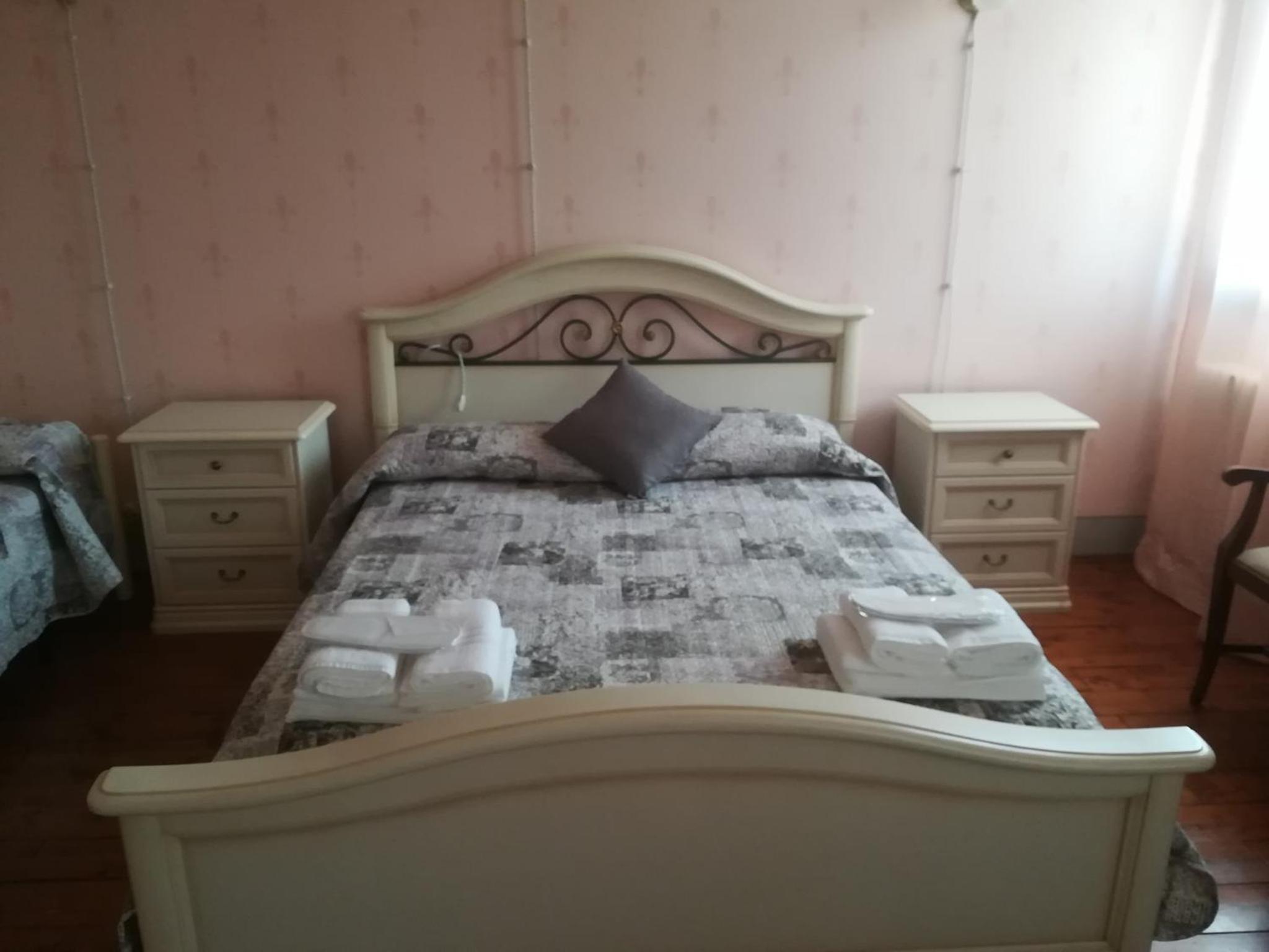 Triple Room with Private External Bathroom photo 1