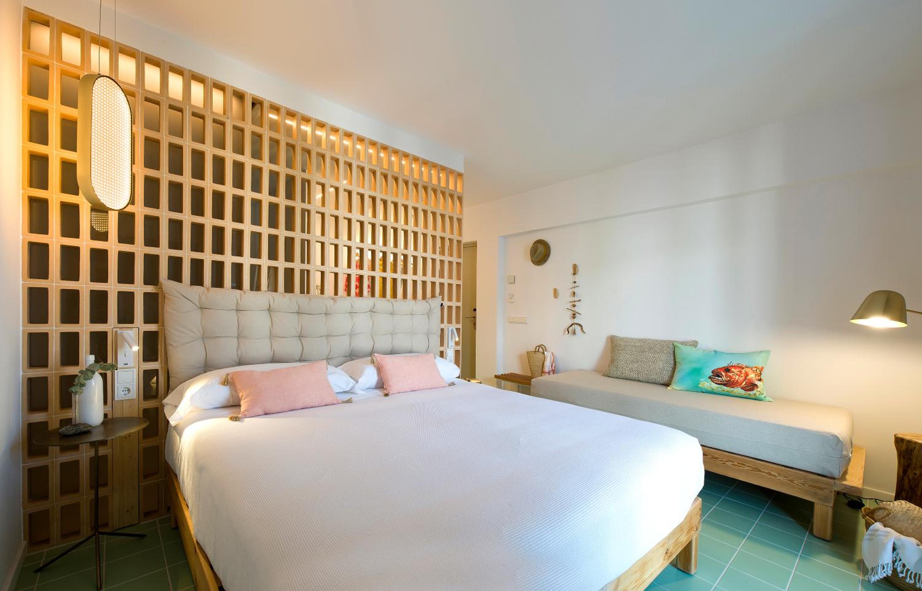 Triple Room with Balcony - Photo 1