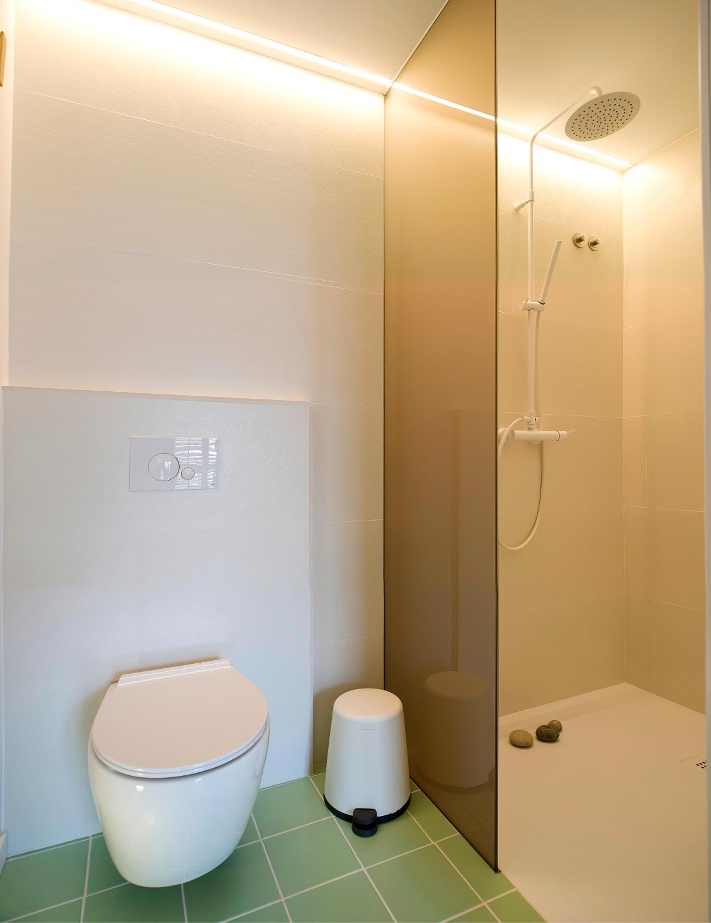 Triple Room with Balcony - Photo 14