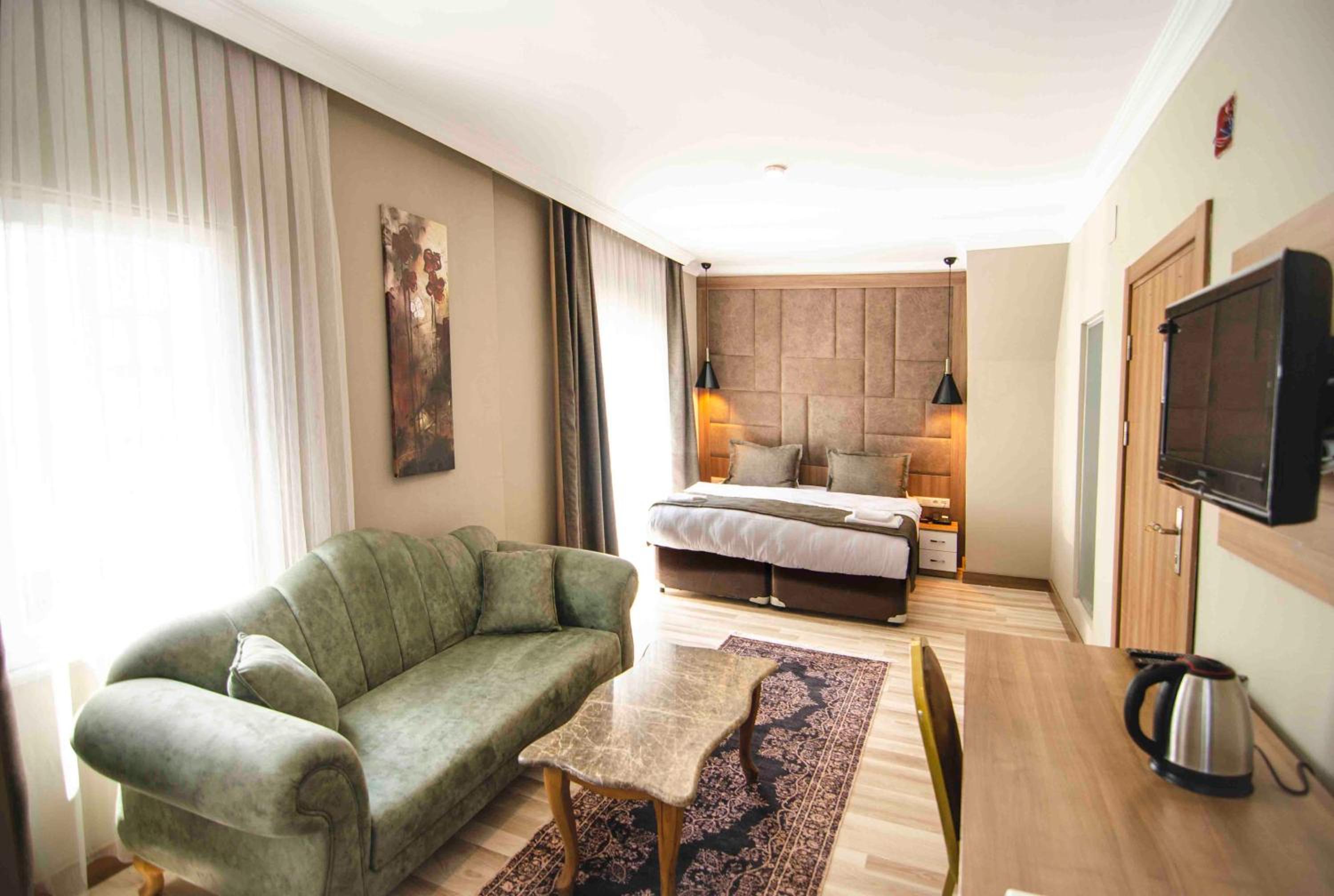 Deluxe Triple Room