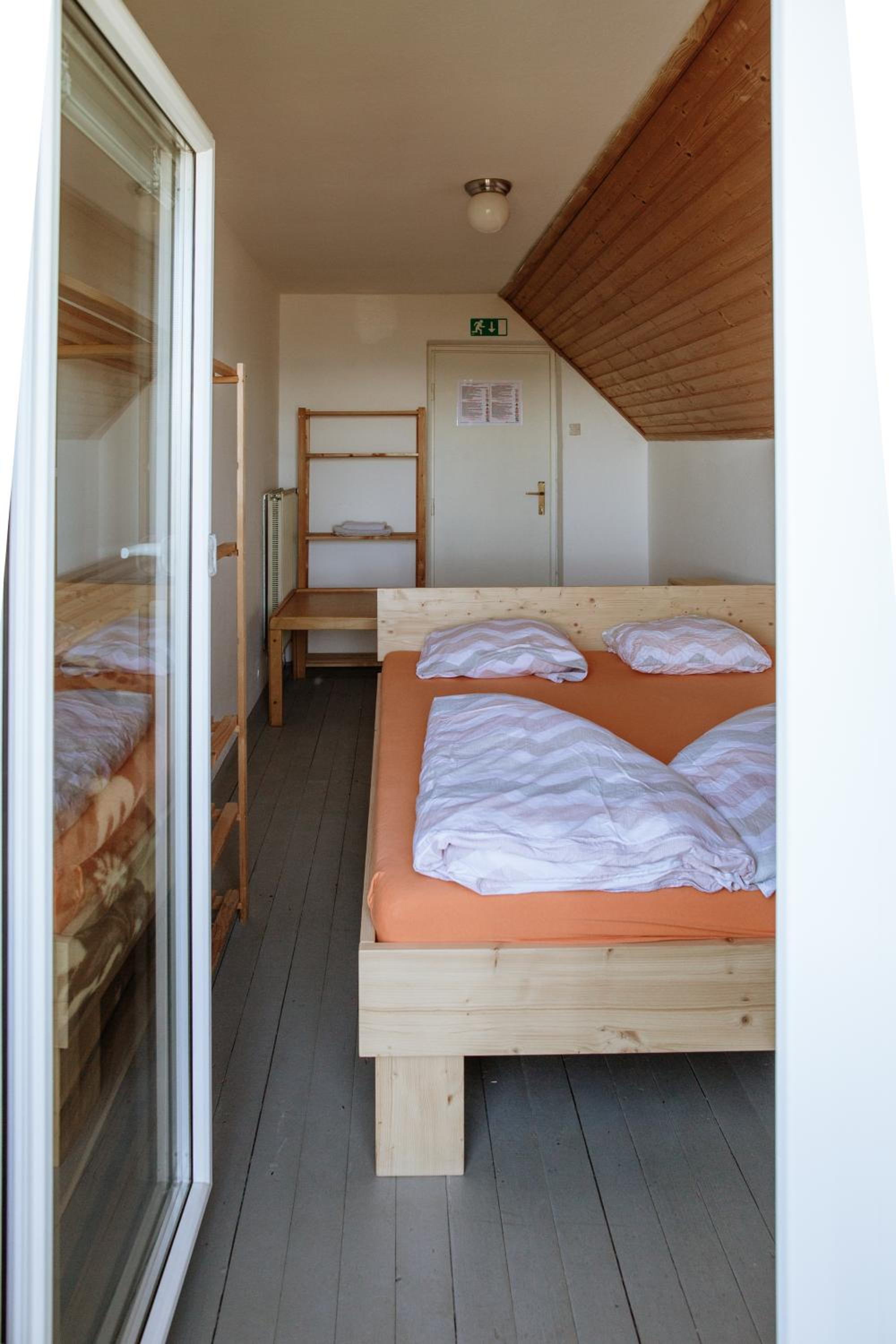 Double or Twin Room with Lake View photo 3