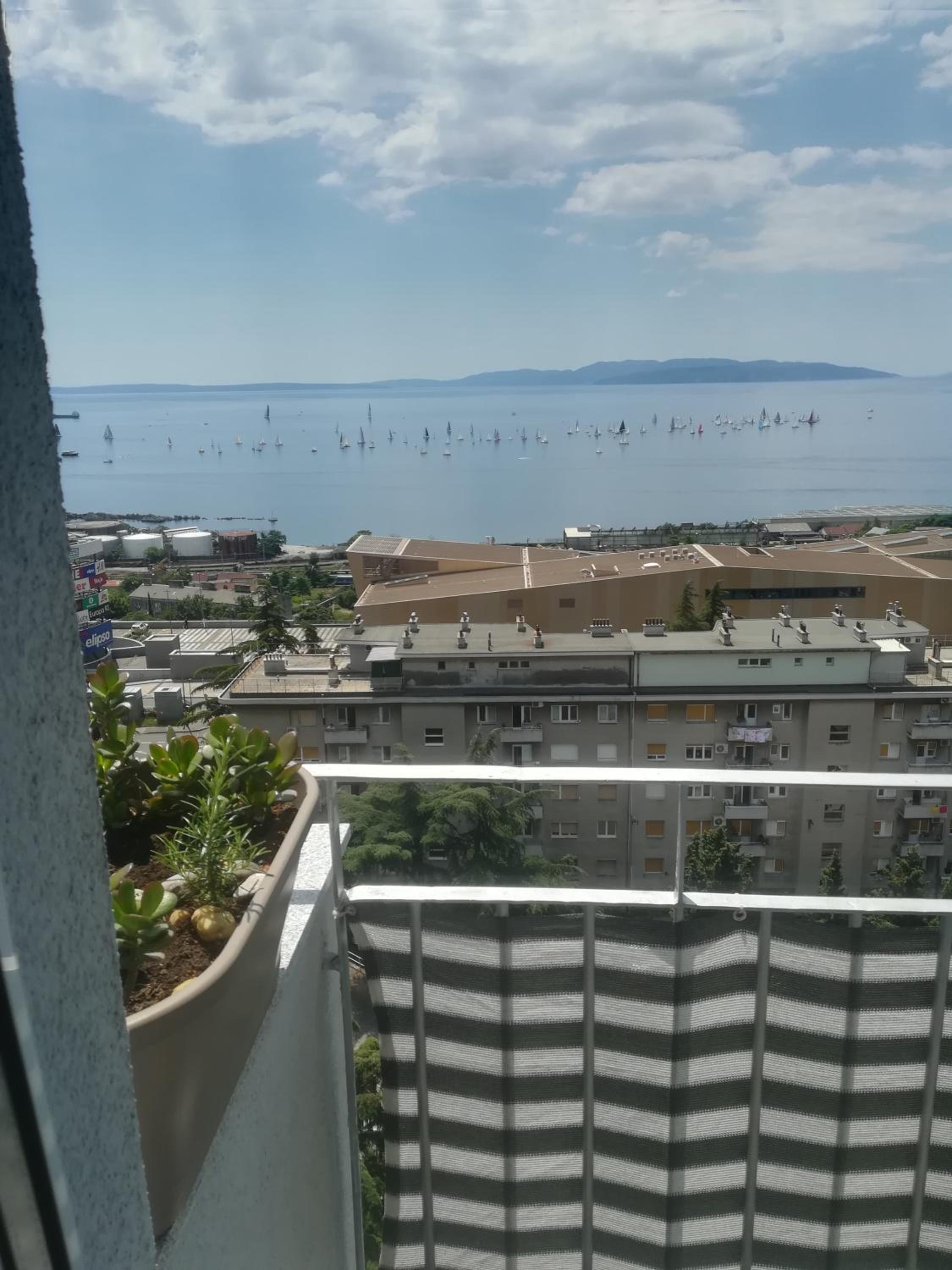 Apartment with Sea View - Photo 37