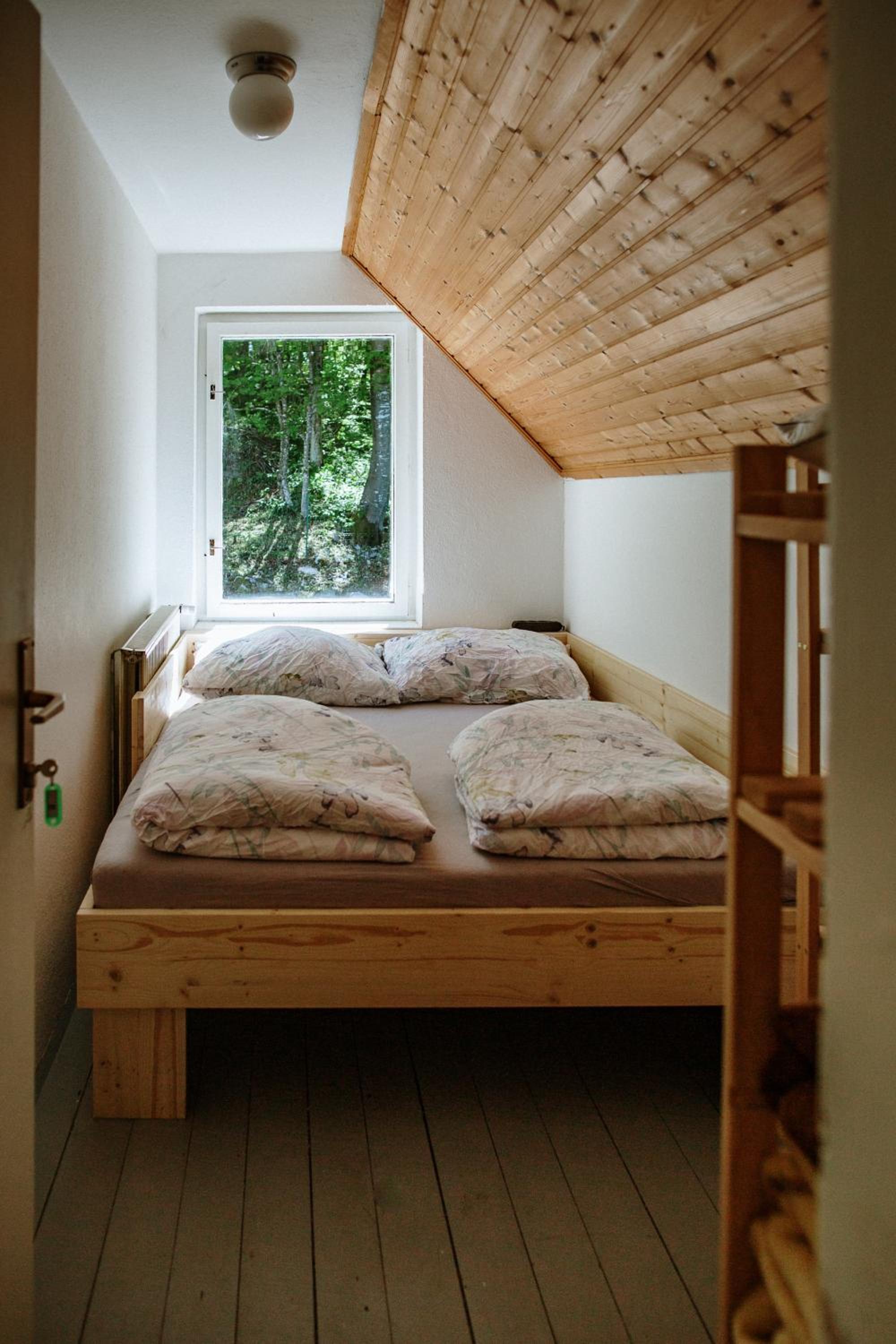 Small Double or Twin Room photo 1
