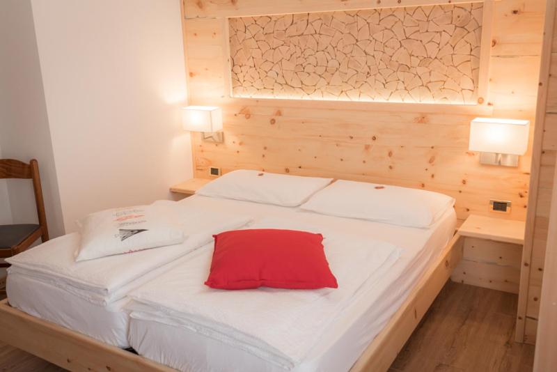 Standard Double or Twin Room with Balcony photo 2