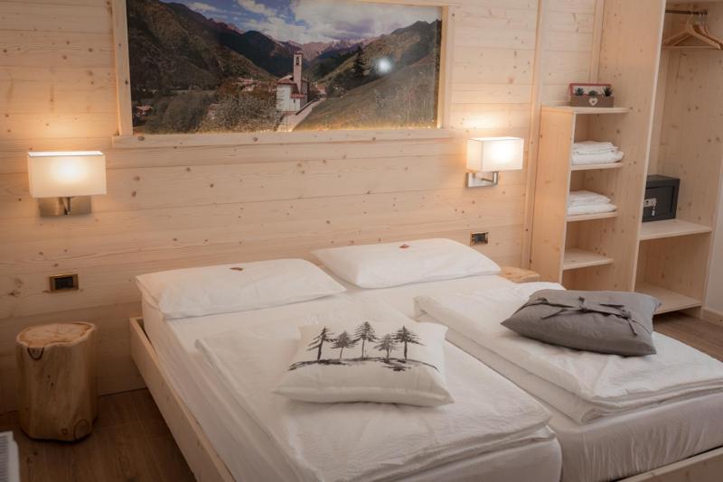 Deluxe Double or Twin Room with Balcony - Photo 2