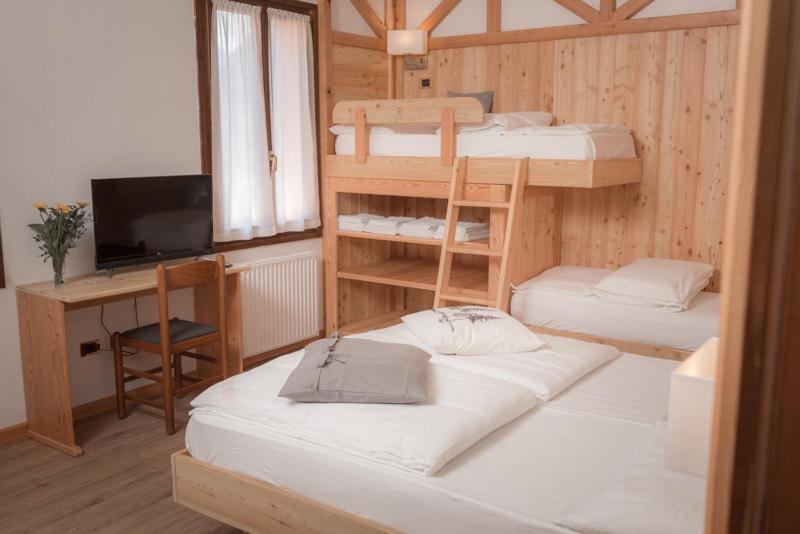 Standard Quadruple Room - Photo 4