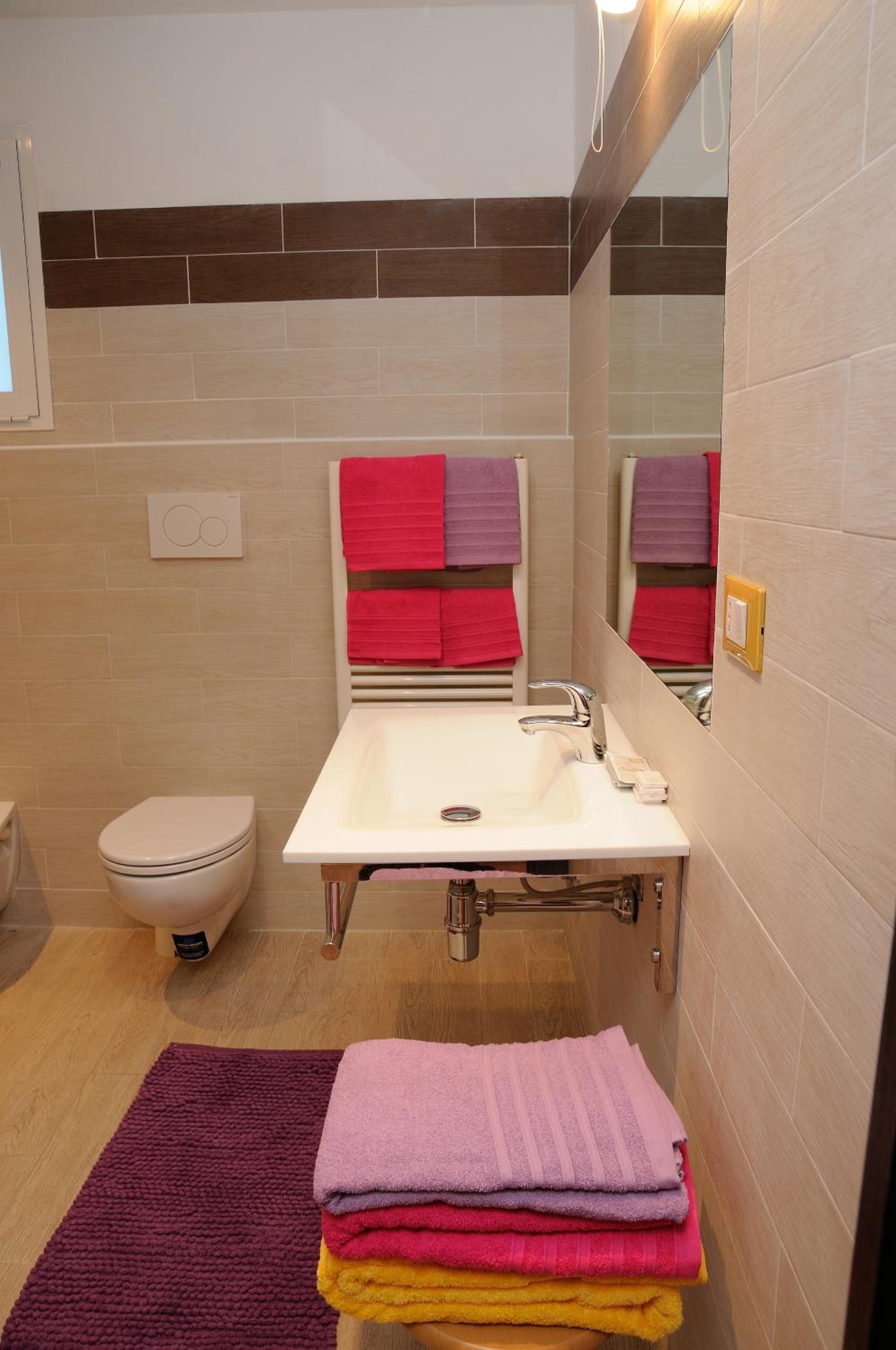 Quadruple Room - Photo 3