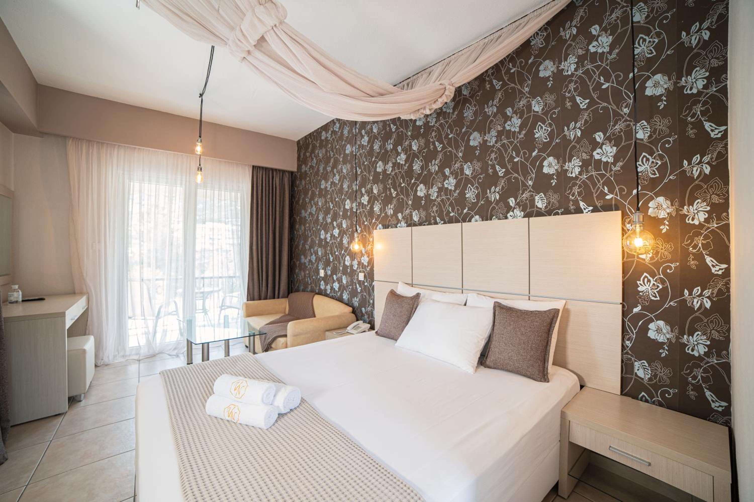 Superior Queen Room