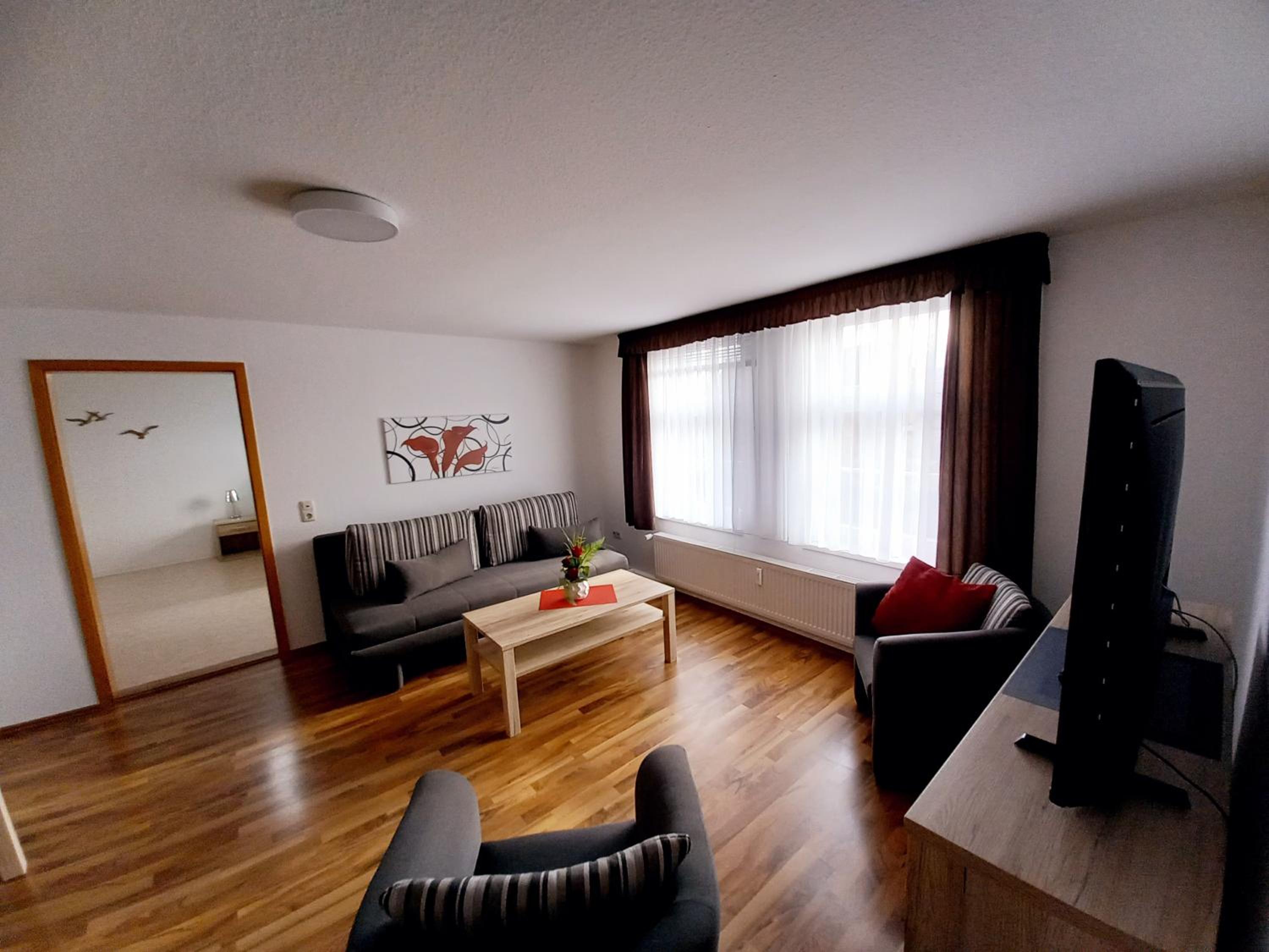 One-Bedroom Apartment photo 2