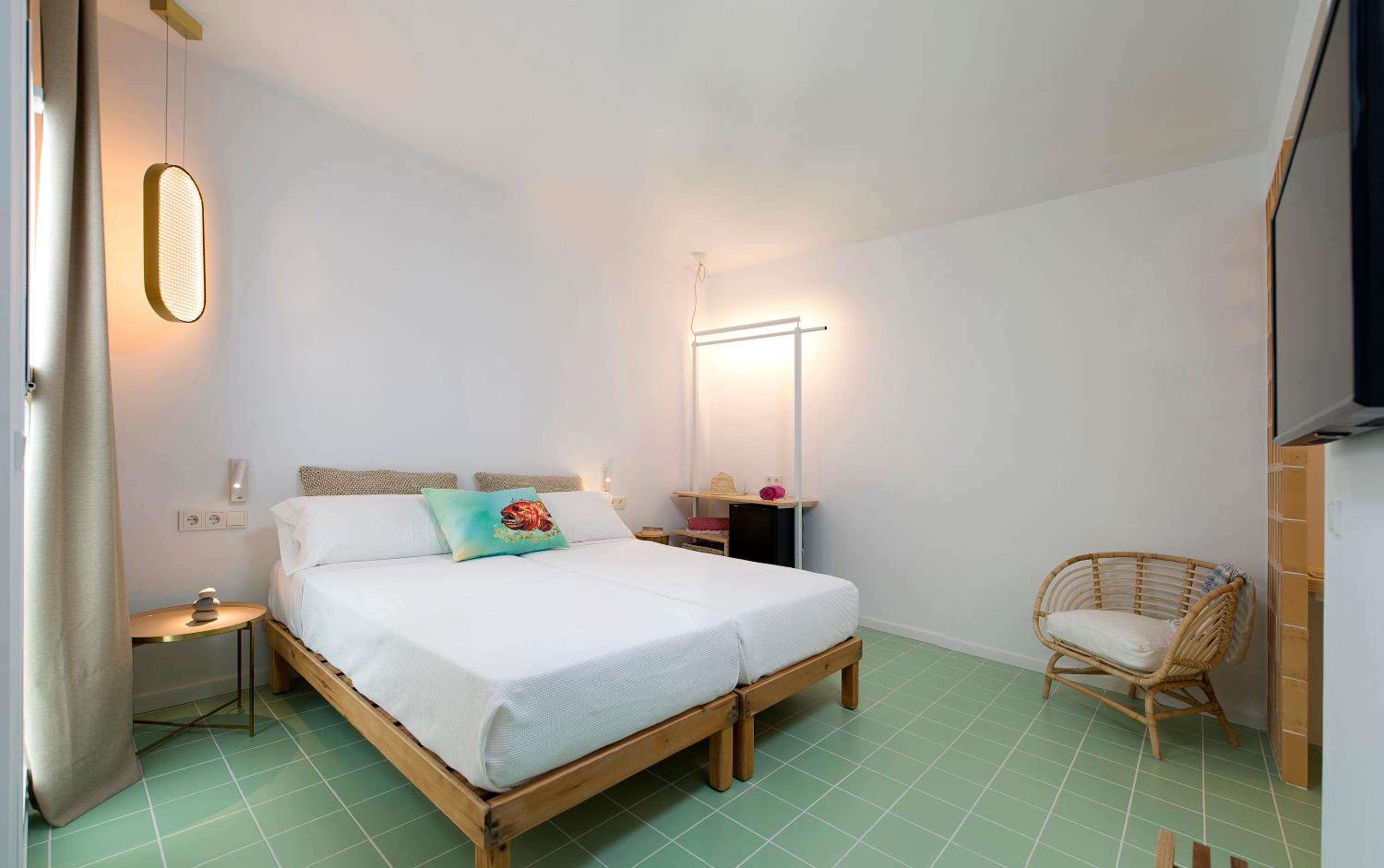 Interior Standard Twin Room - Photo 1