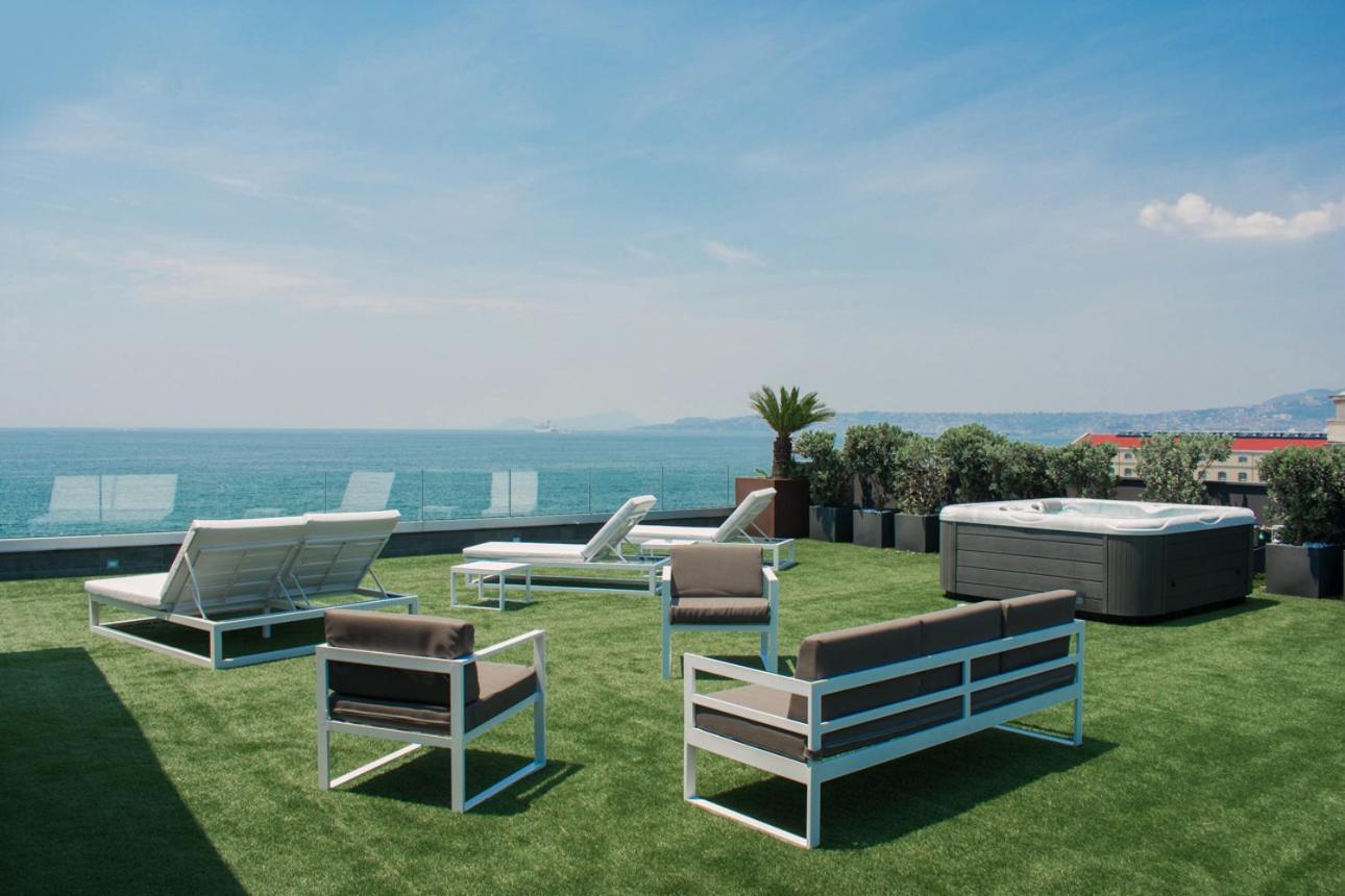 Suite with Private Pool - Photo 22