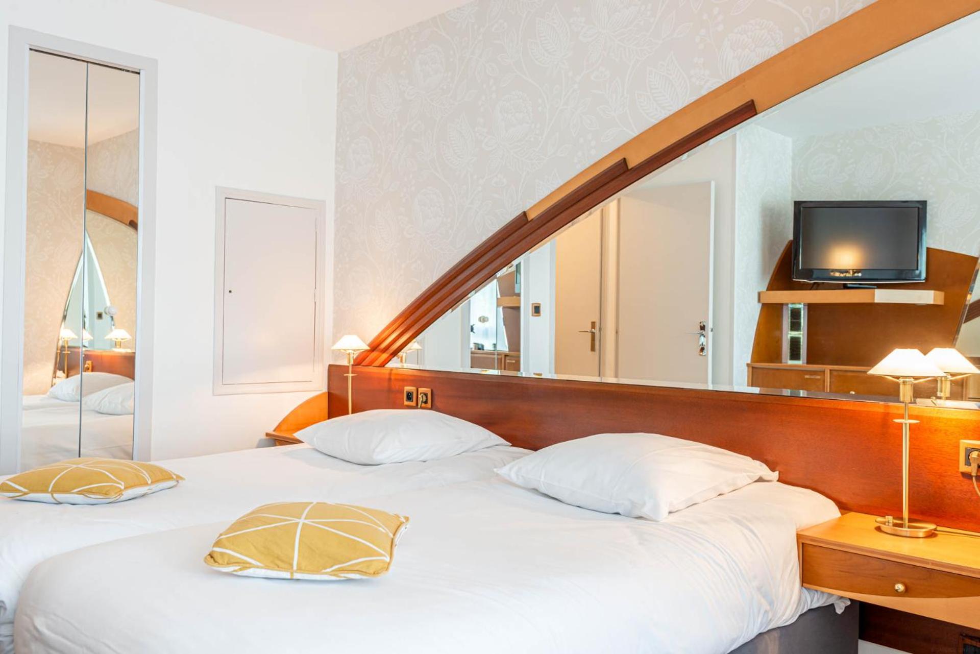 Standard Double Room With Street View