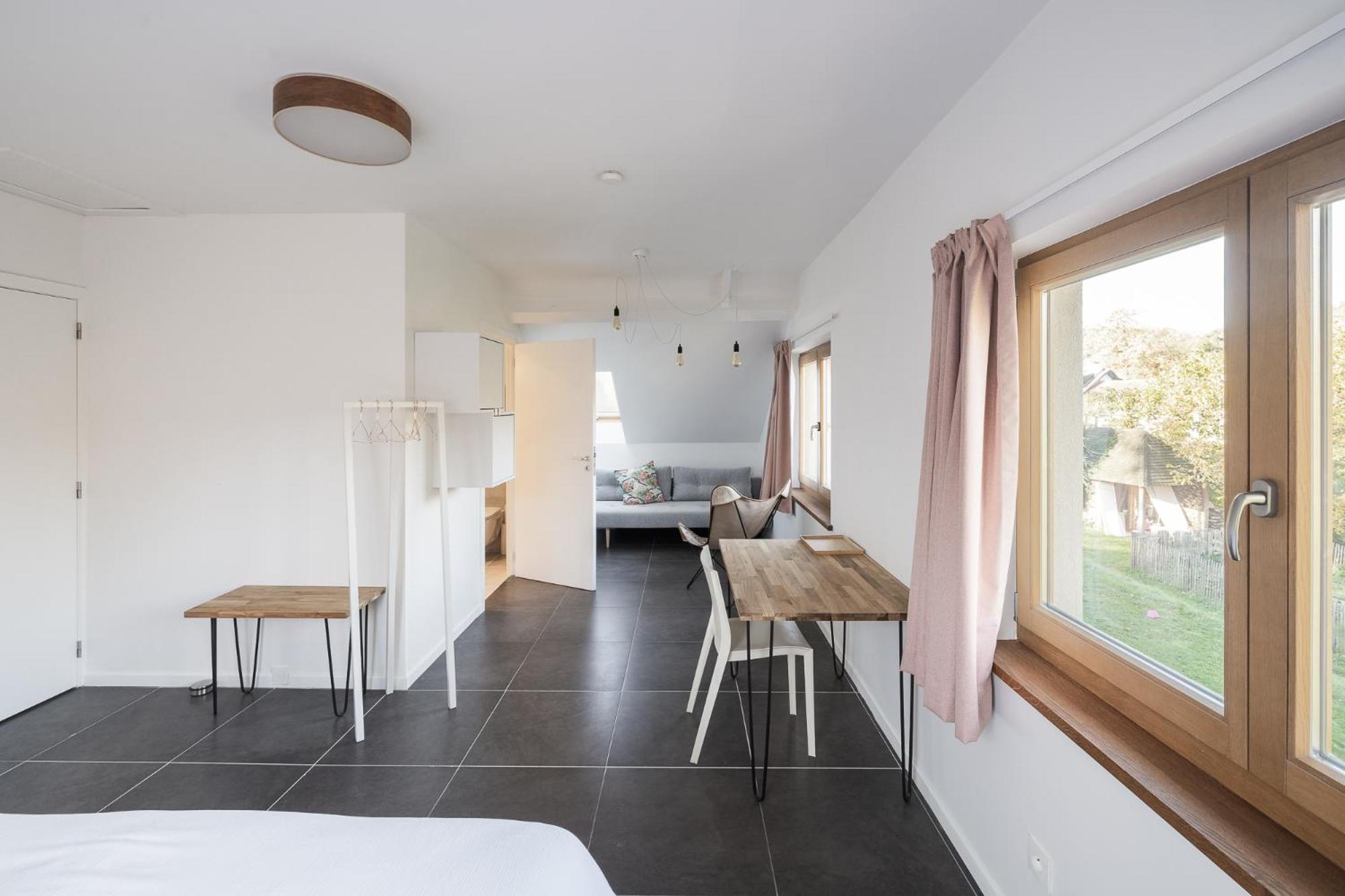Double or Twin Room with Private Bathroom photo 3