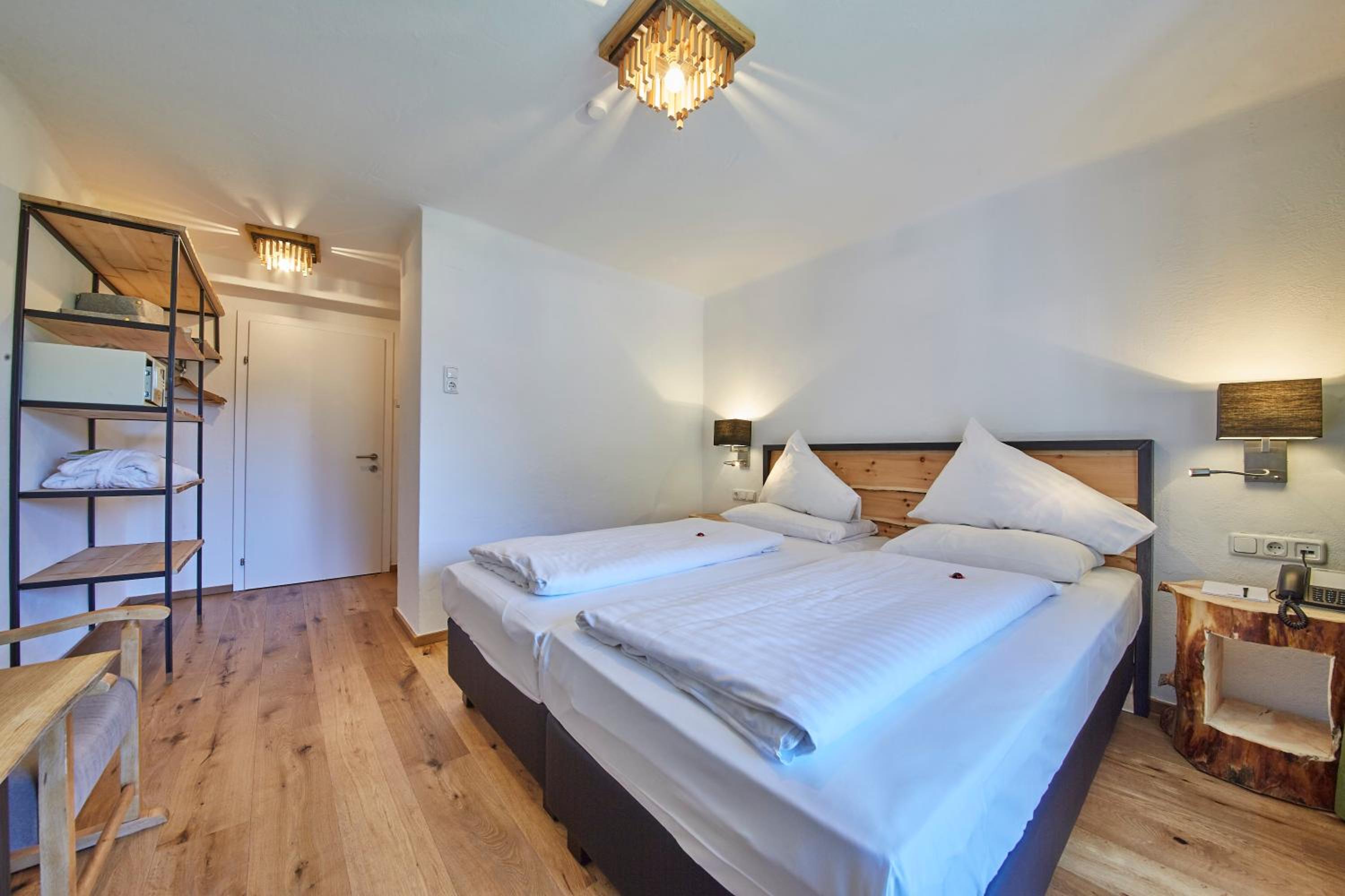 Economy Double Room photo 1