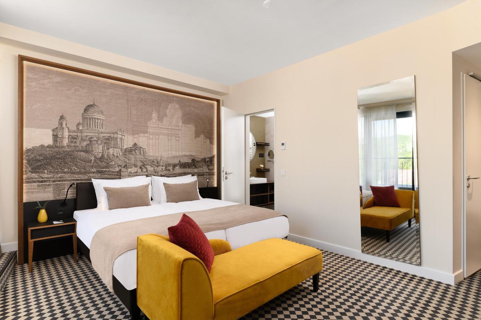 Deluxe Double Room with Bath photo 1