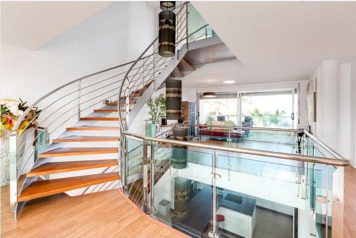Villa photo 2