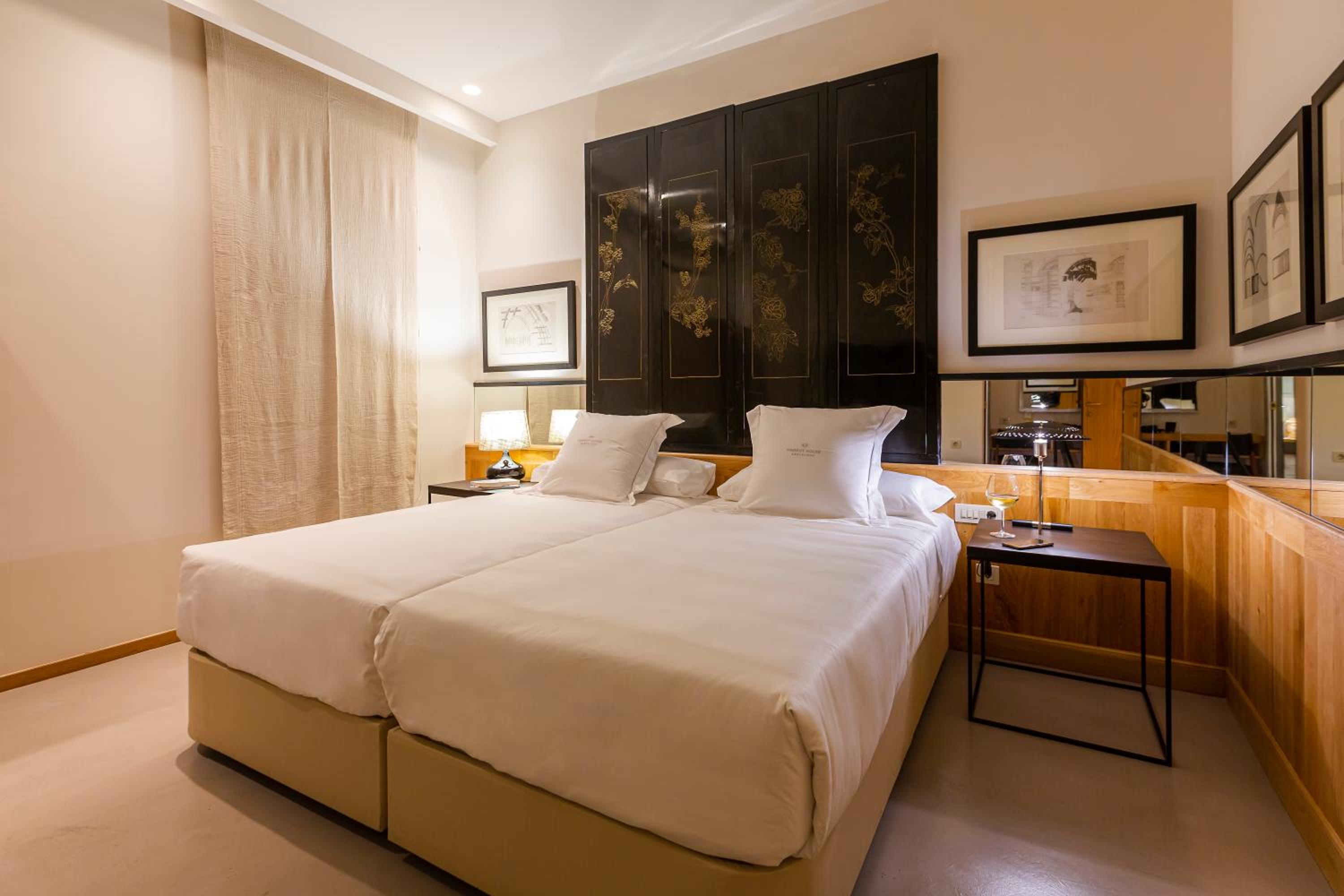 Superior Double Interior Room thumbnail 5