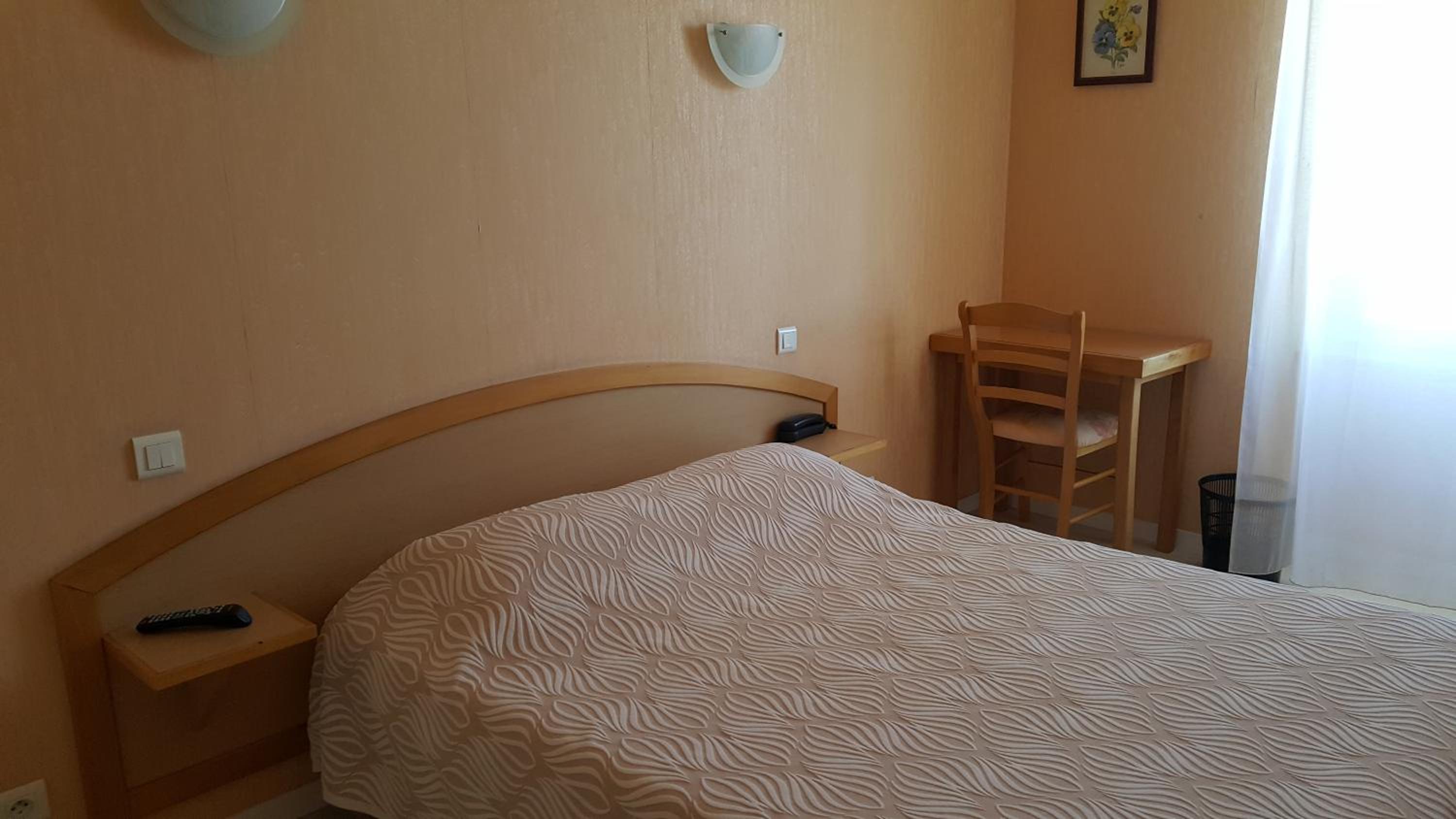 Standard Double Room photo 2