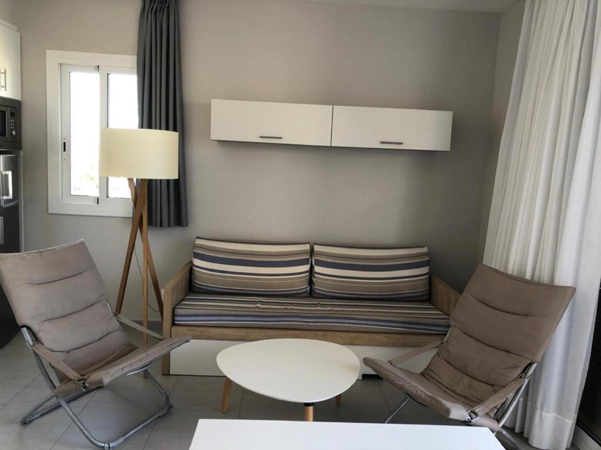 Apartamento con vista al jardín