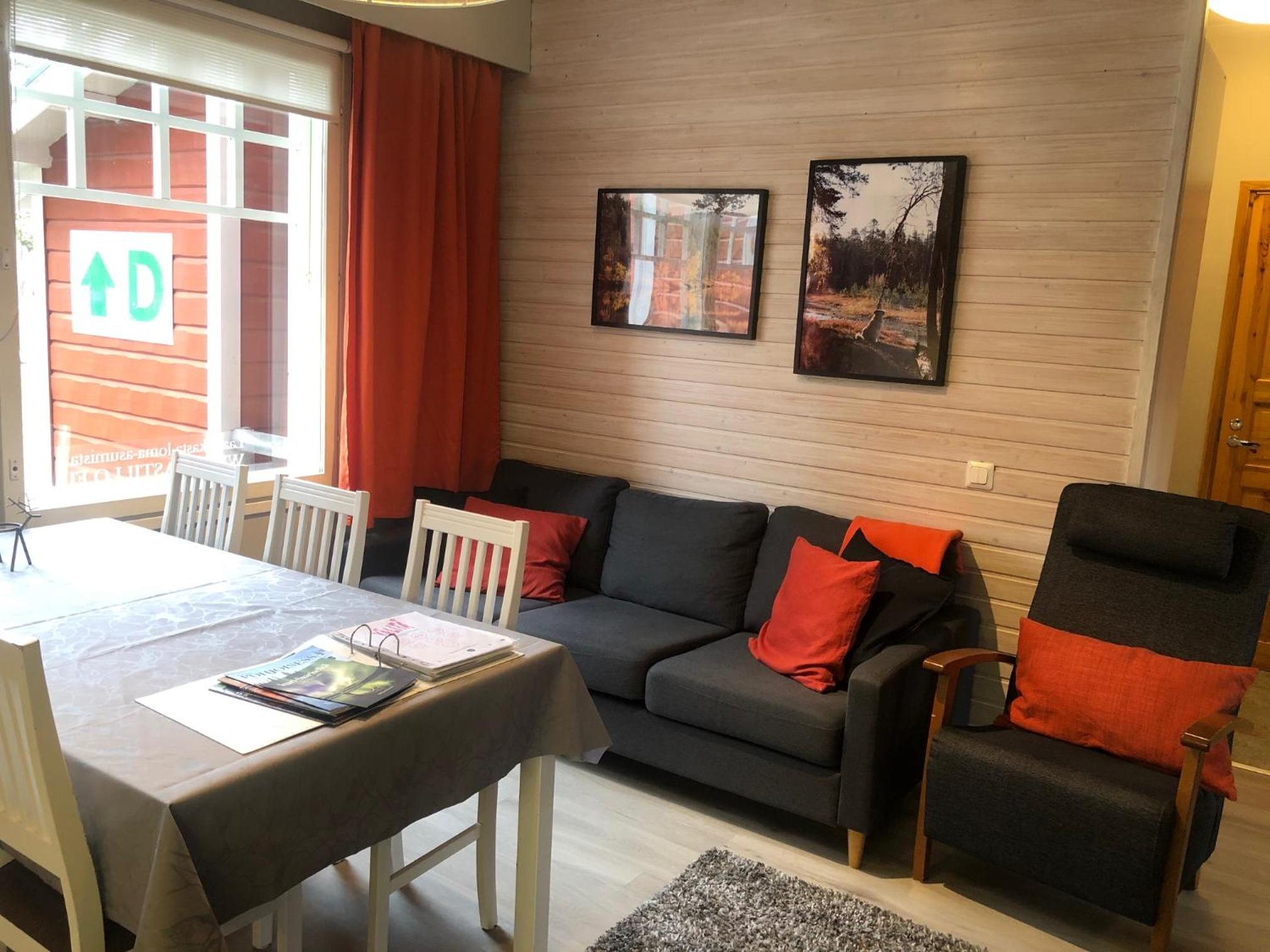 Three-Bedroom House photo 1