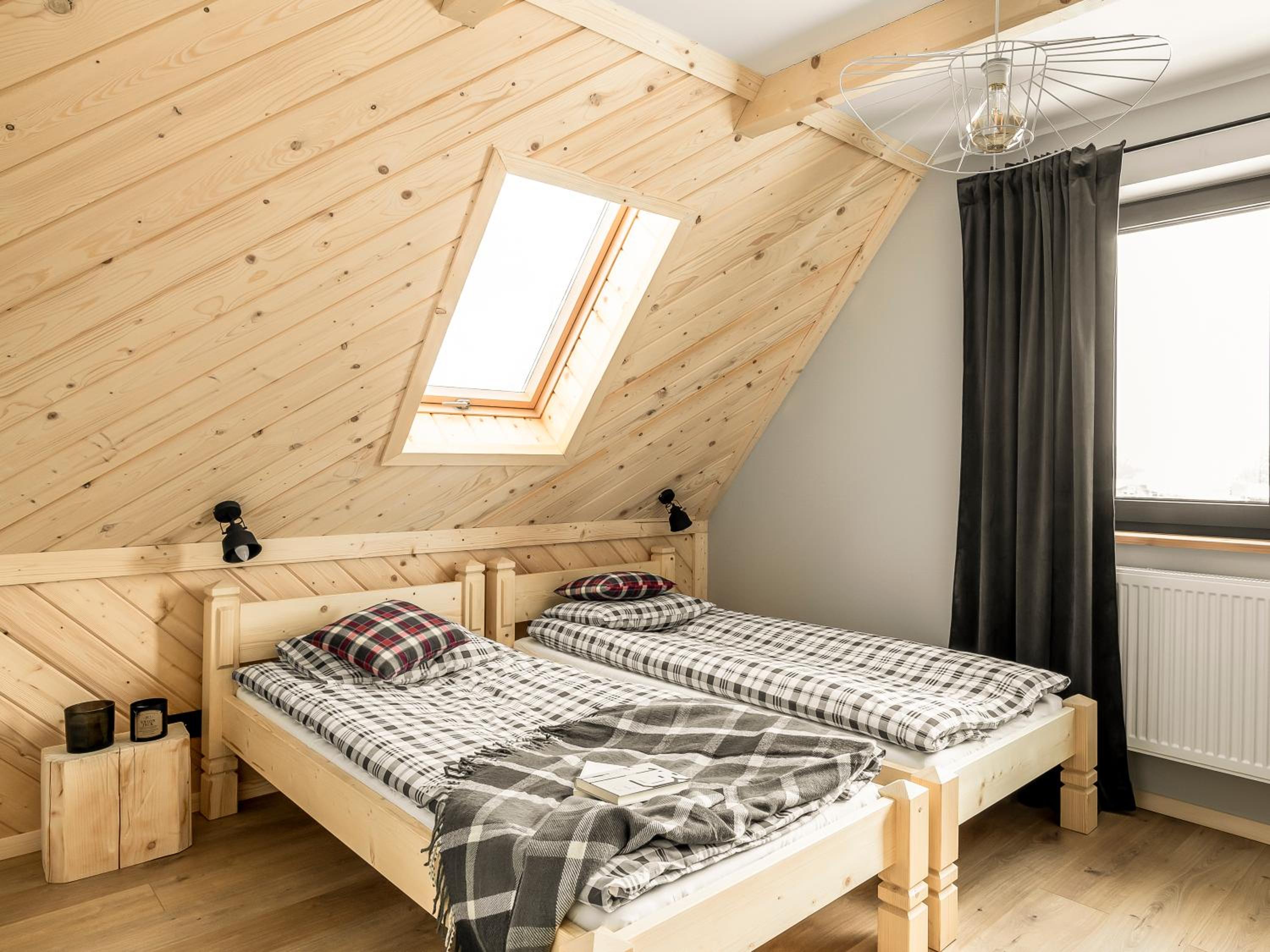 Five-Bedroom House photo 2