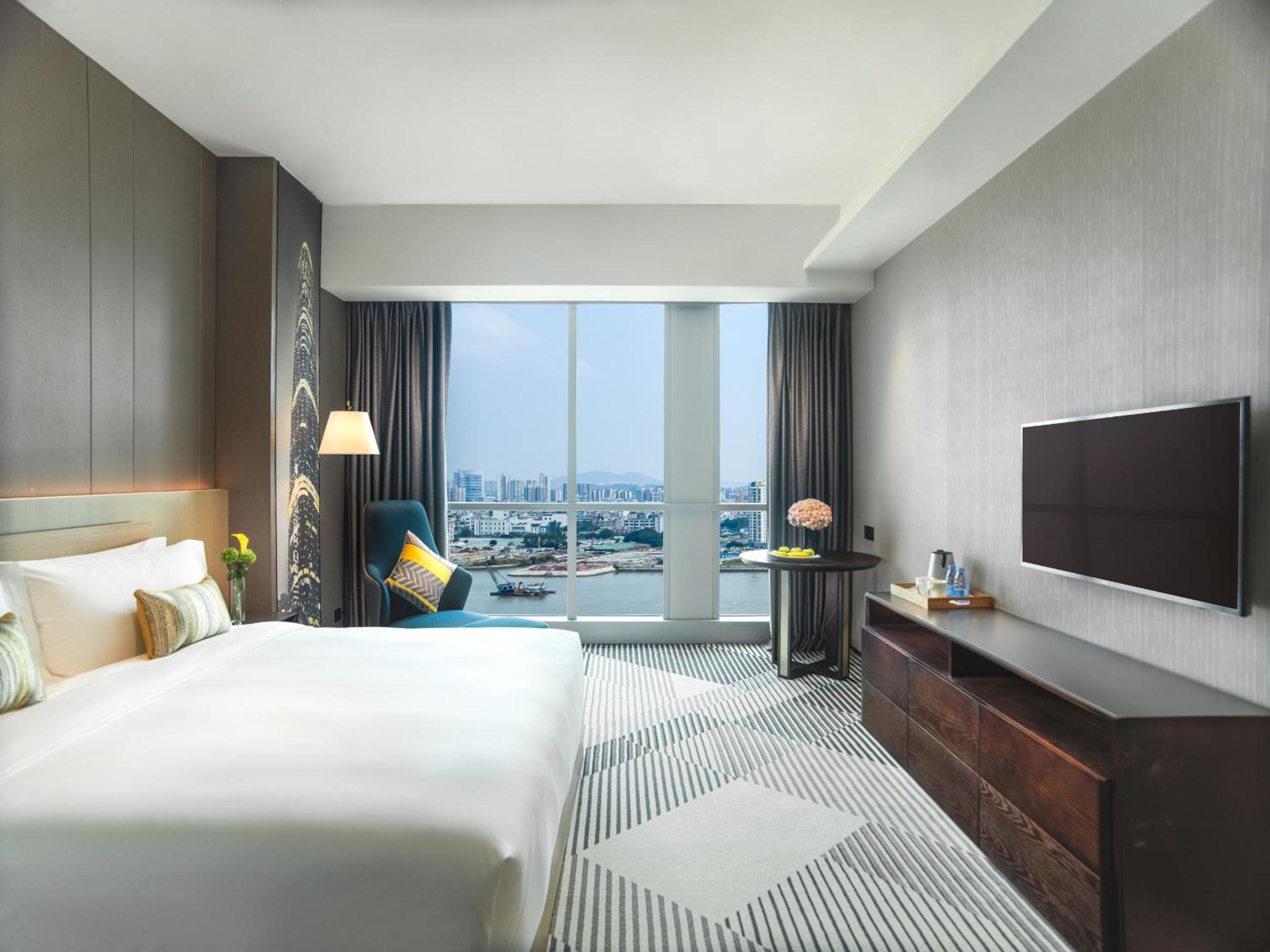 Deluxe King Bed Room - Photo 1
