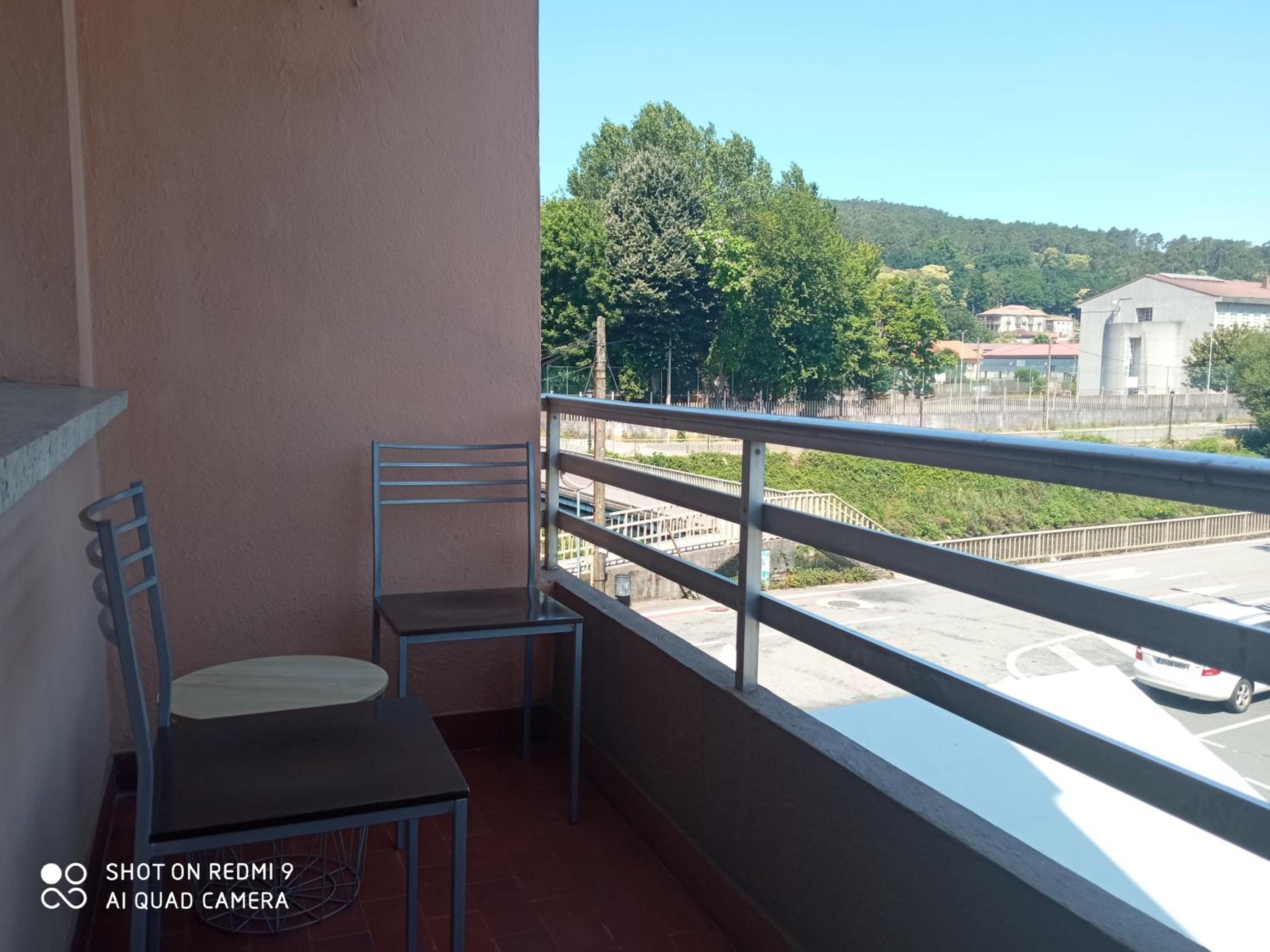 Double Room with Balcony - Photo 4