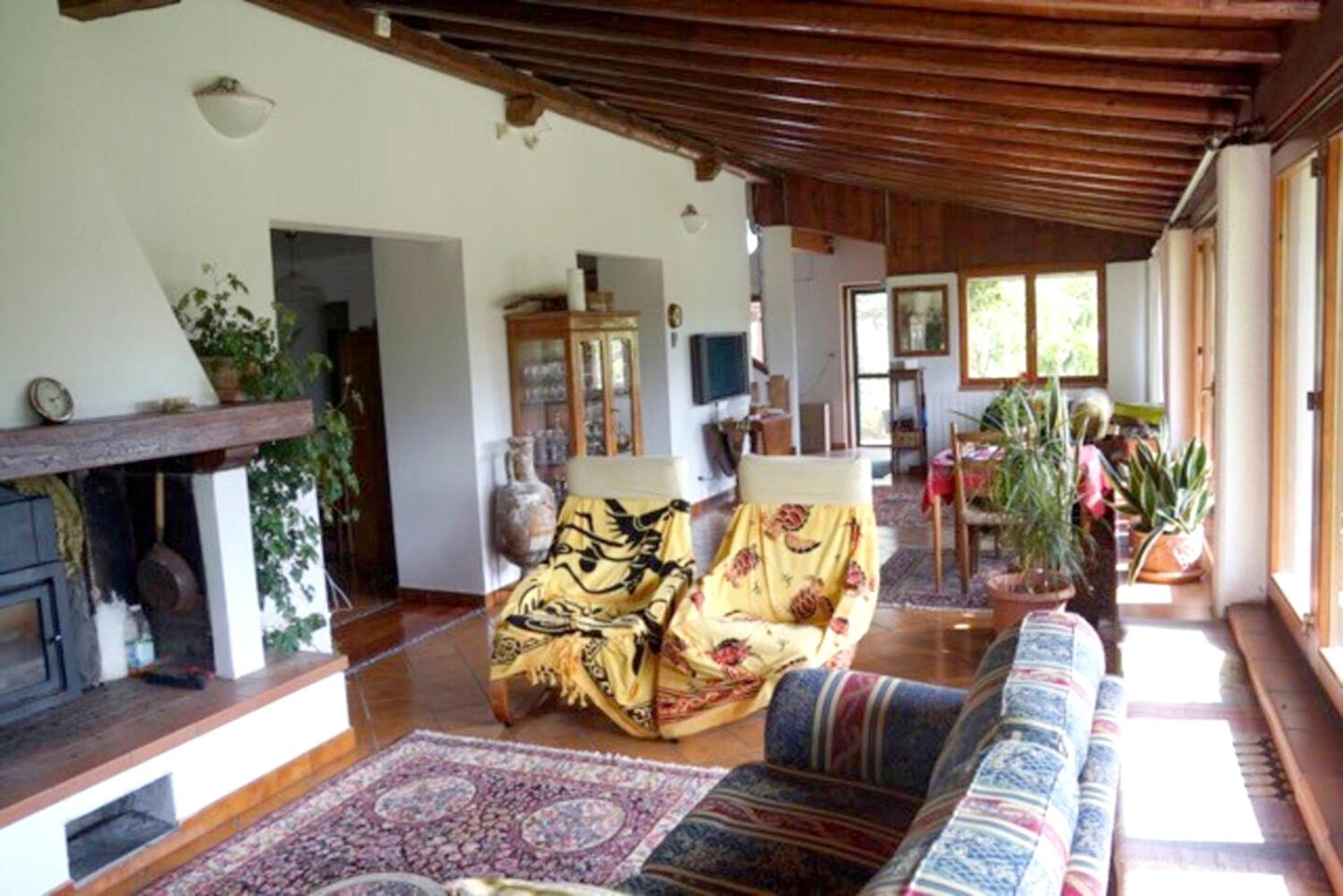 Five-Bedroom Villa photo 3