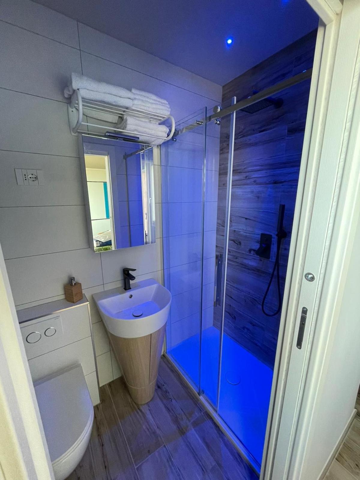 One-Bedroom Apartment - Photo 10