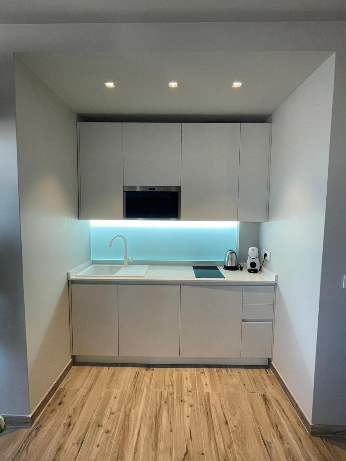 One-Bedroom Apartment - Photo 15