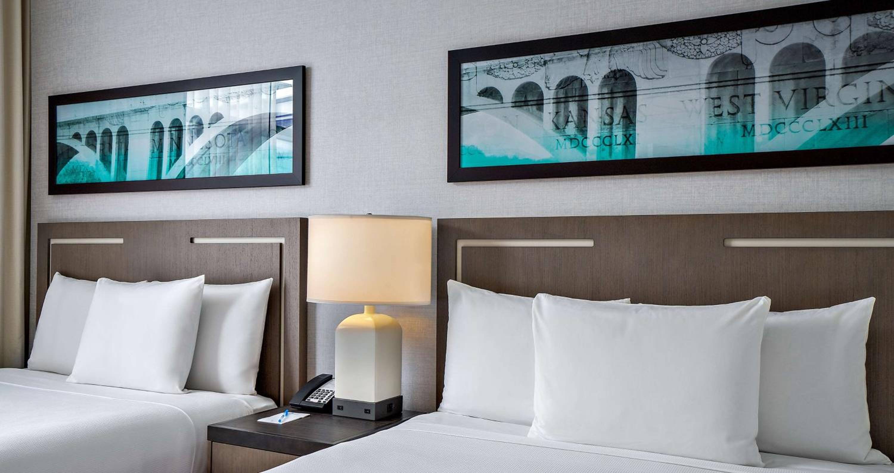 One-Bedroom Suite with Two Queen Beds and River View - Disability Access