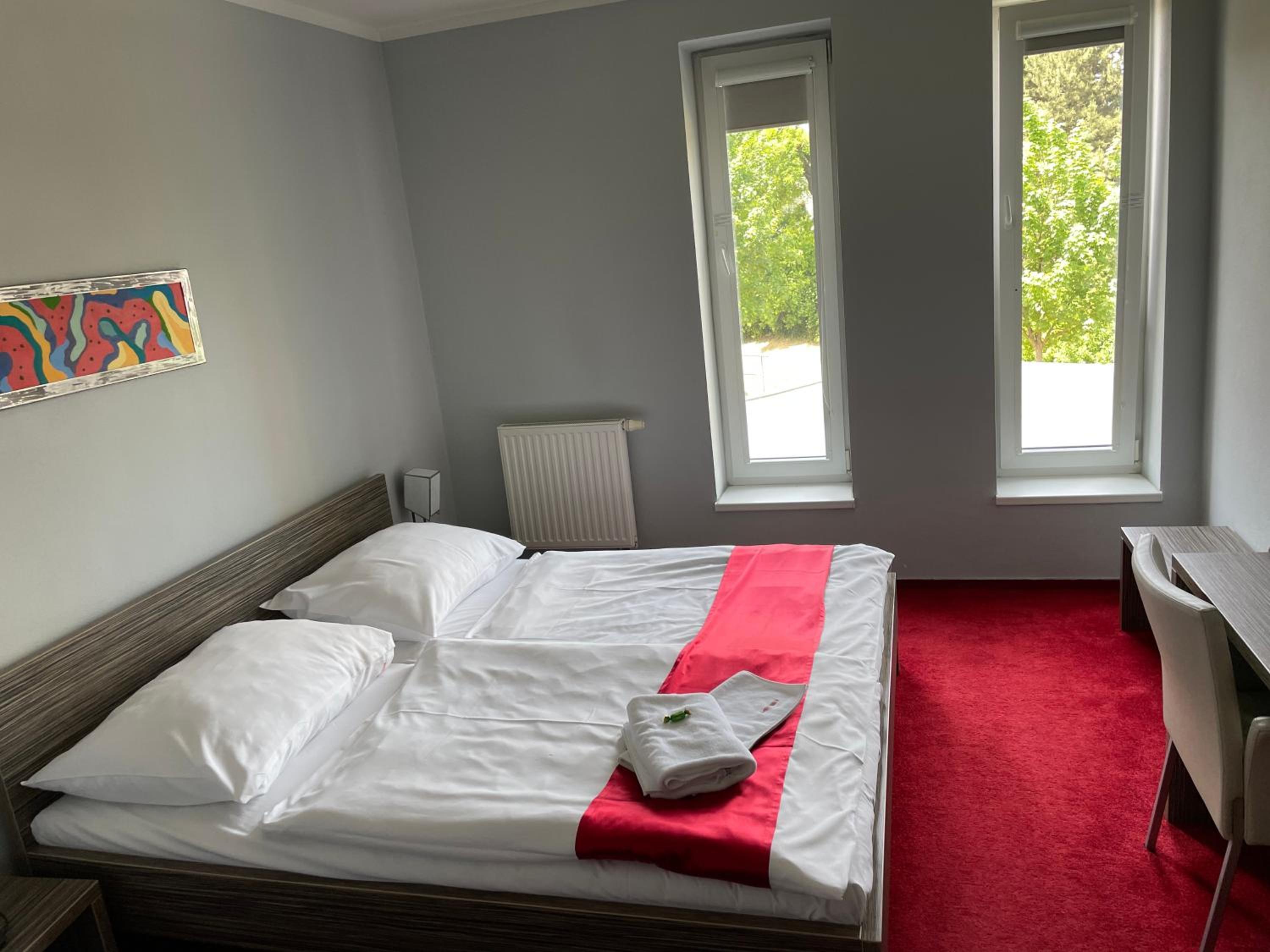 Double Room - Photo 1
