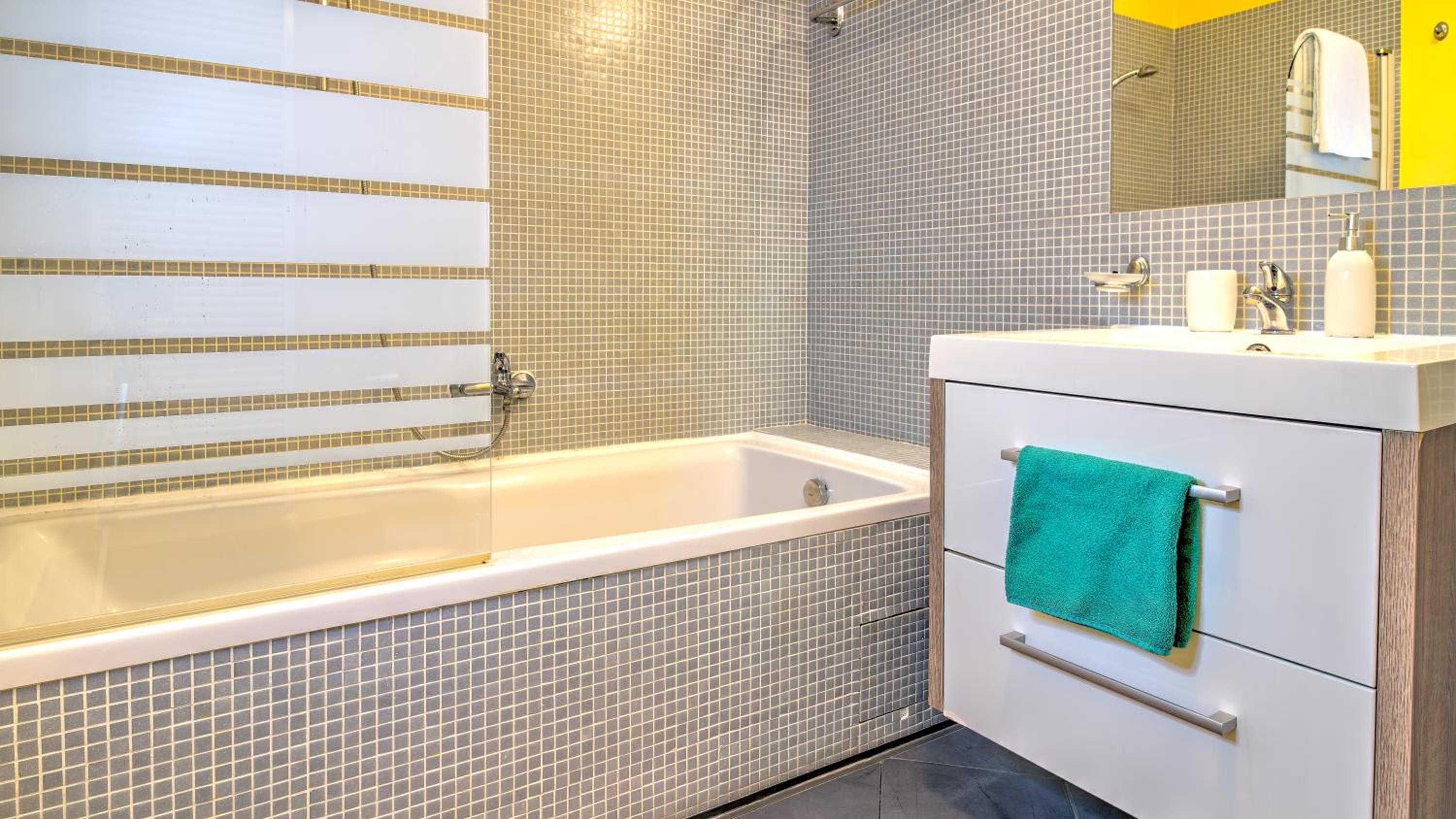 One-Bedroom Apartment (2 Adults) - Photo 11