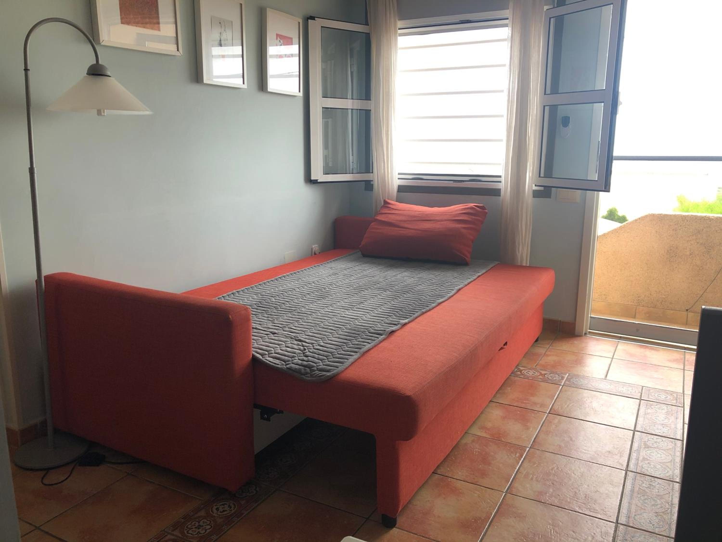 Two-Bedroom House - Photo 11