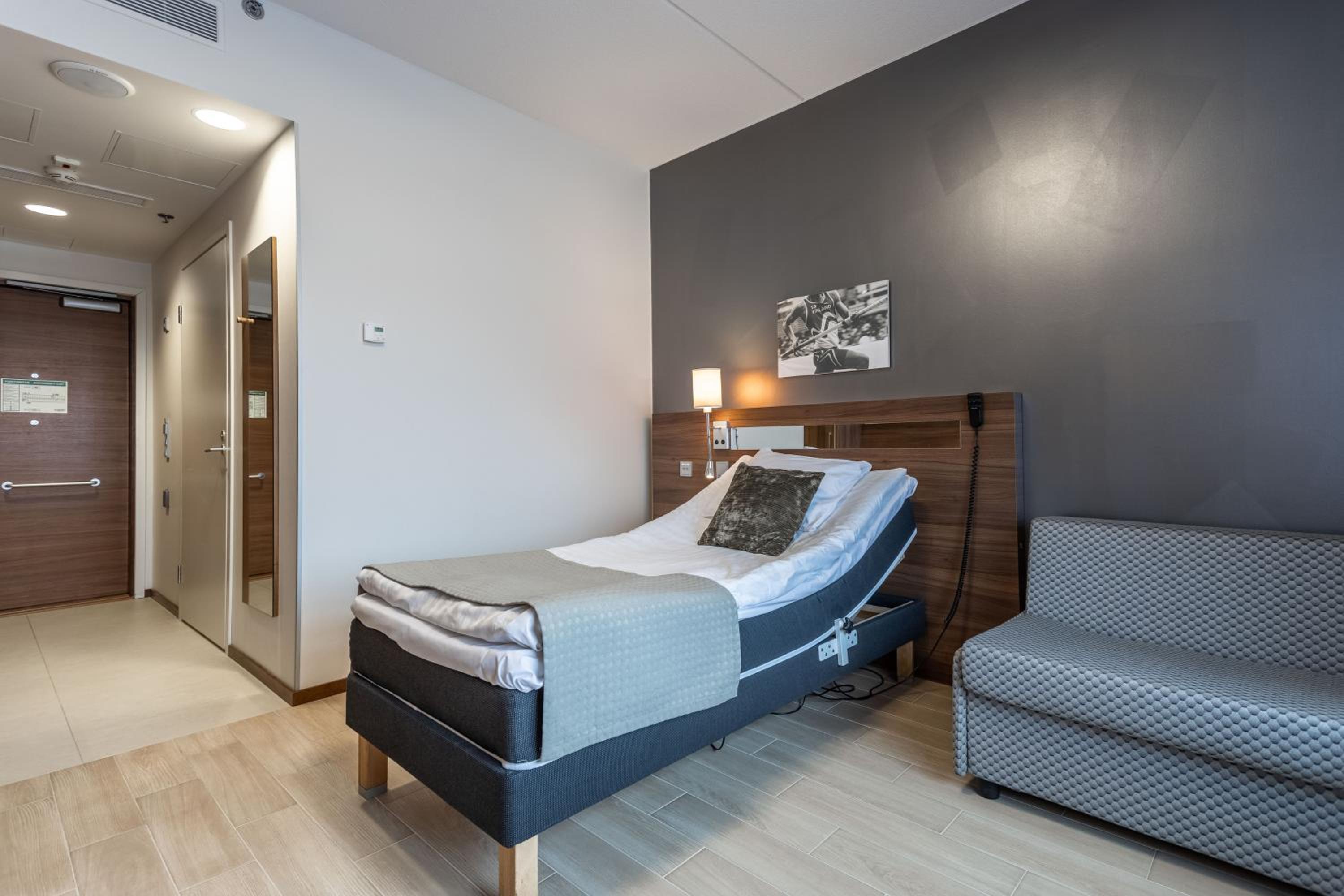 Single Room - Disability Access photo 3