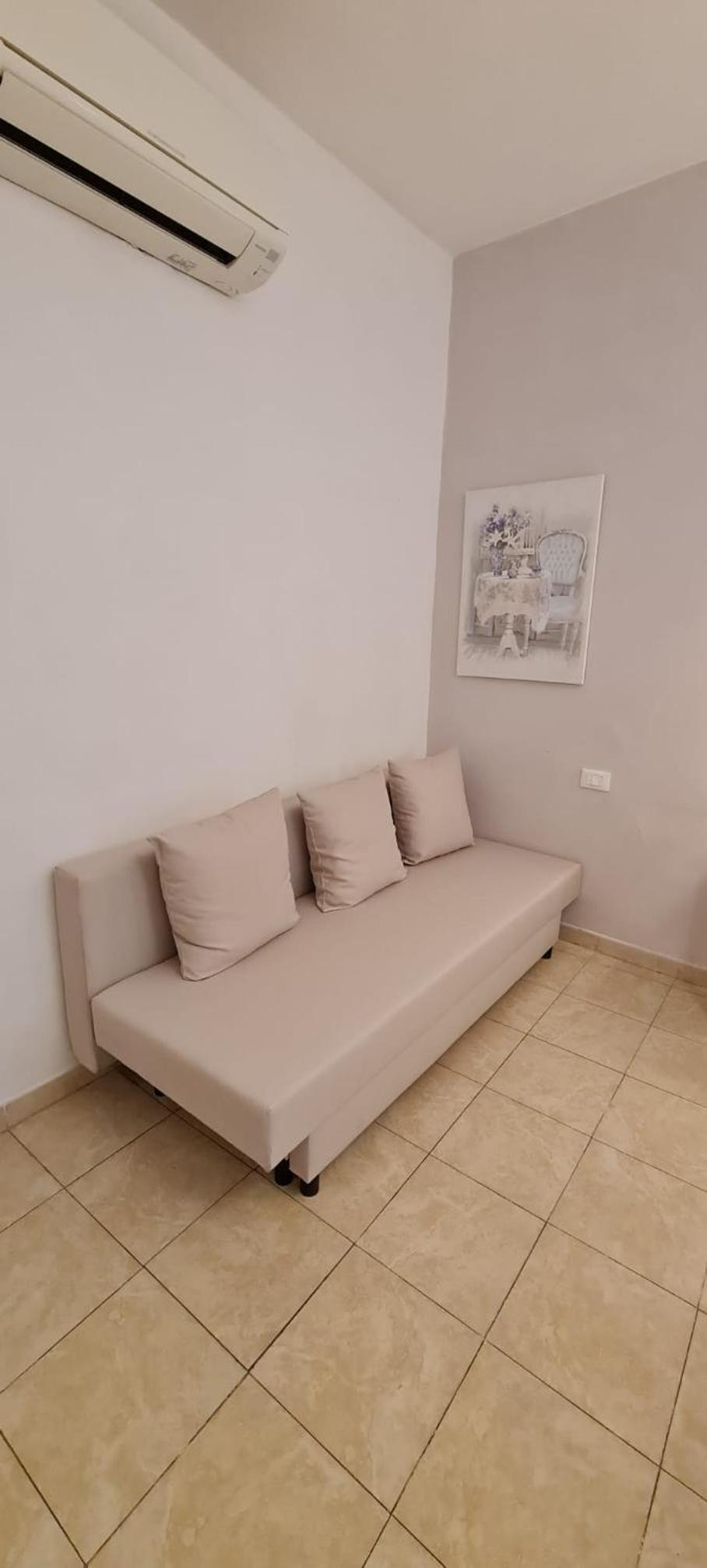 Comfort Triple Room with Shower photo 3